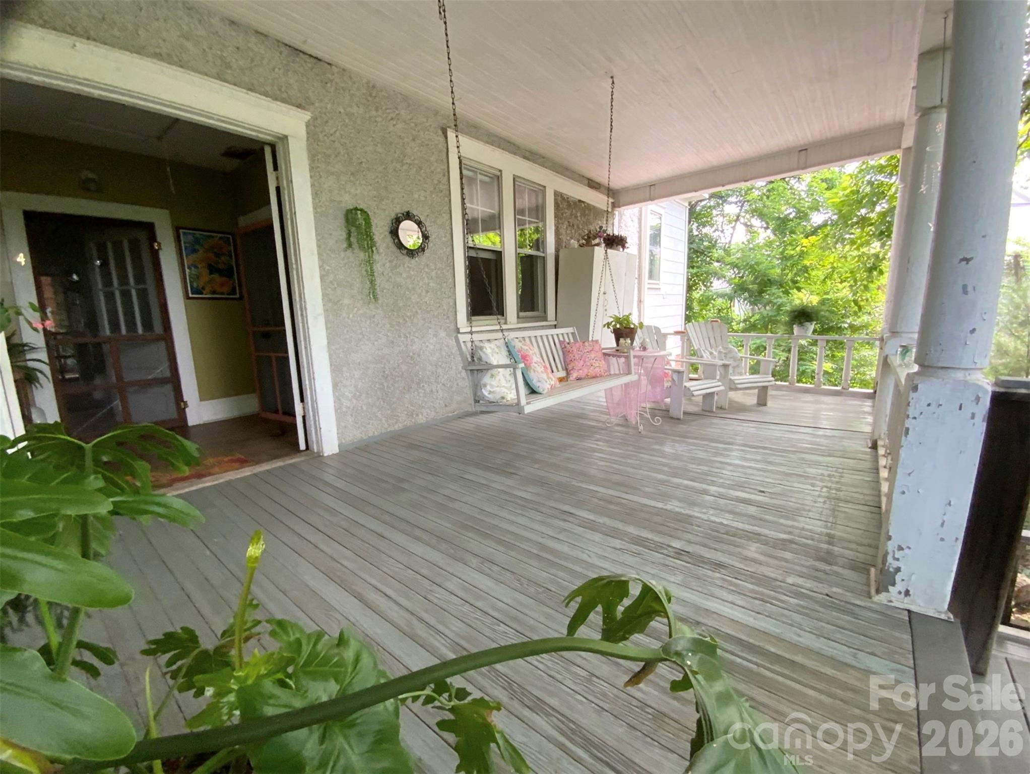 58 Seminary Street — Saluda