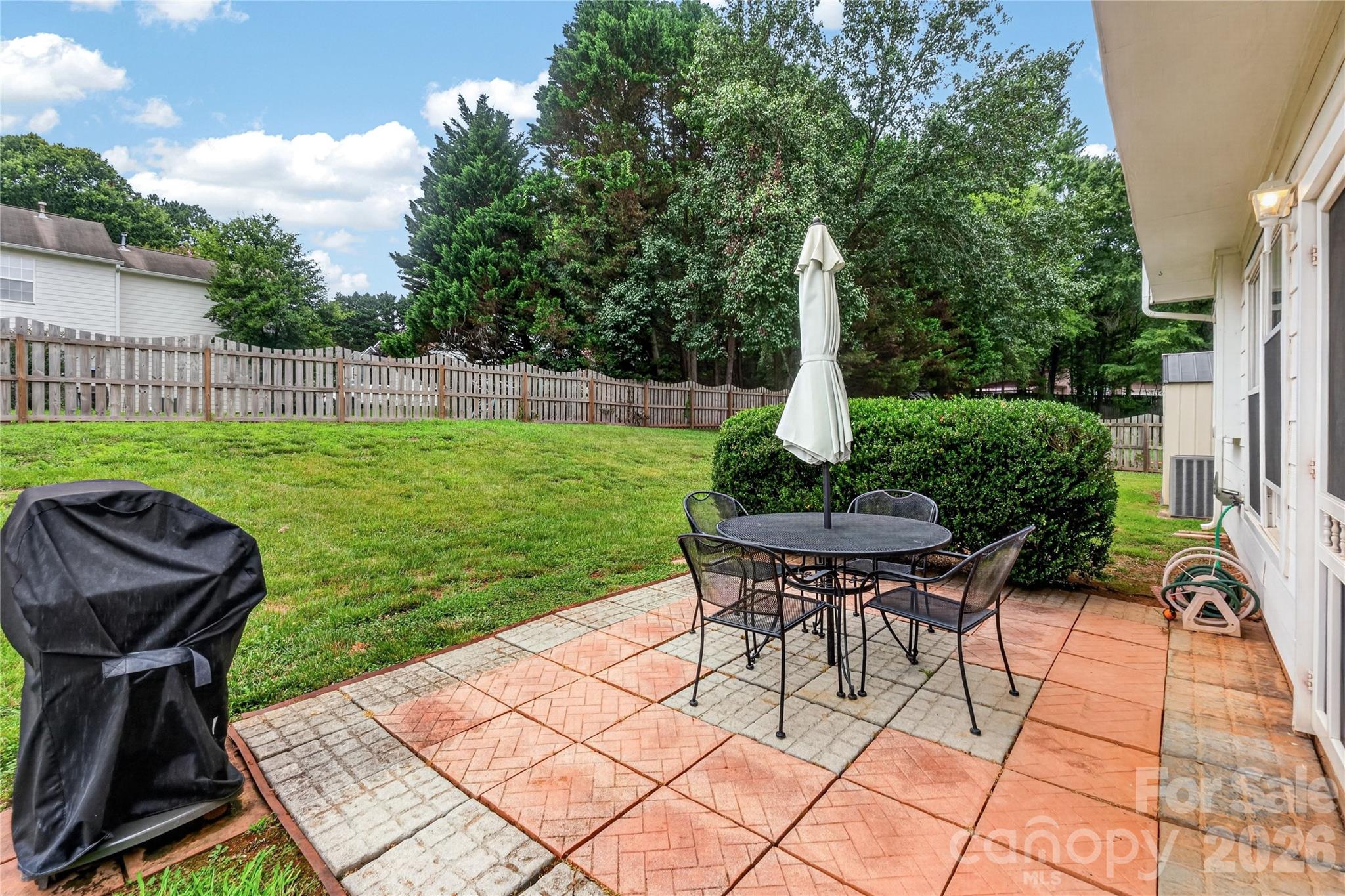 7602 Berrywood Circle — Huntersville