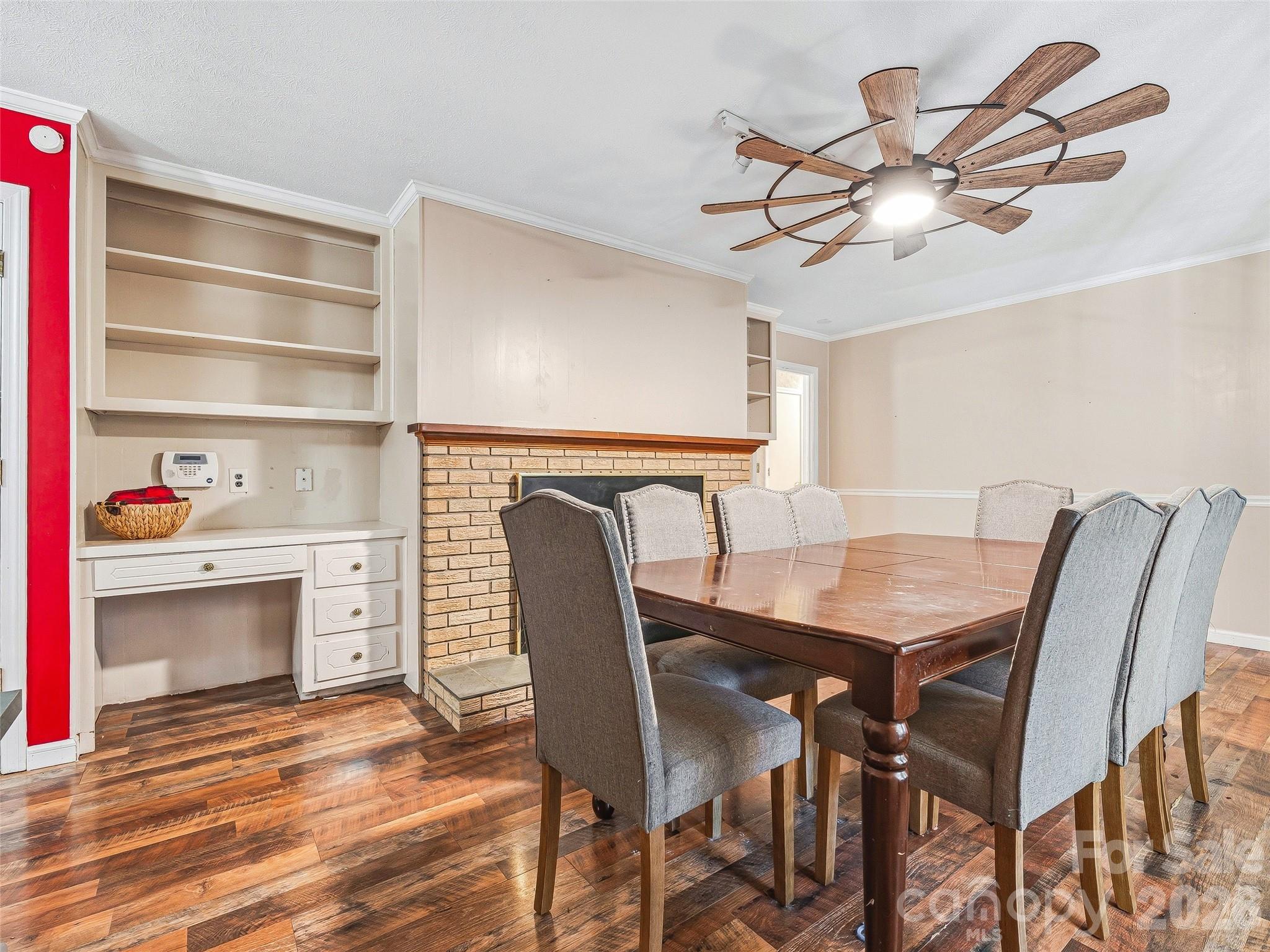 3158 Florida Drive — Hendersonville