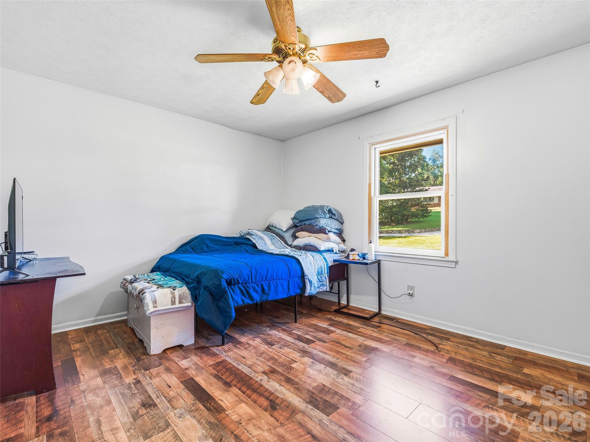 3158 Florida Drive — Hendersonville