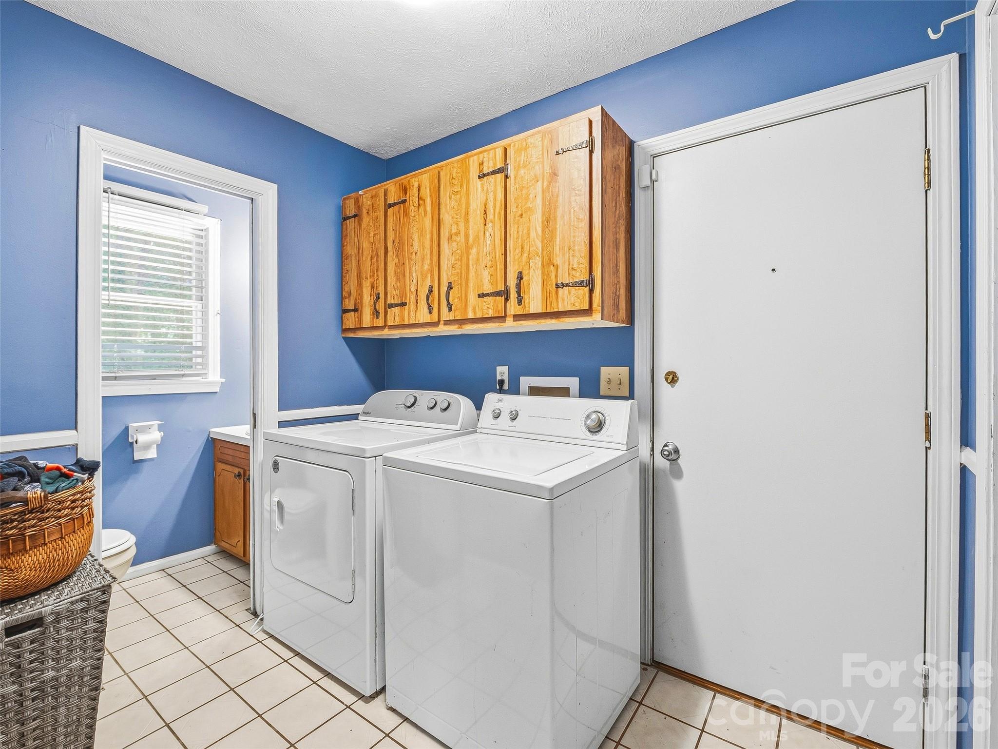 3158 Florida Drive — Hendersonville