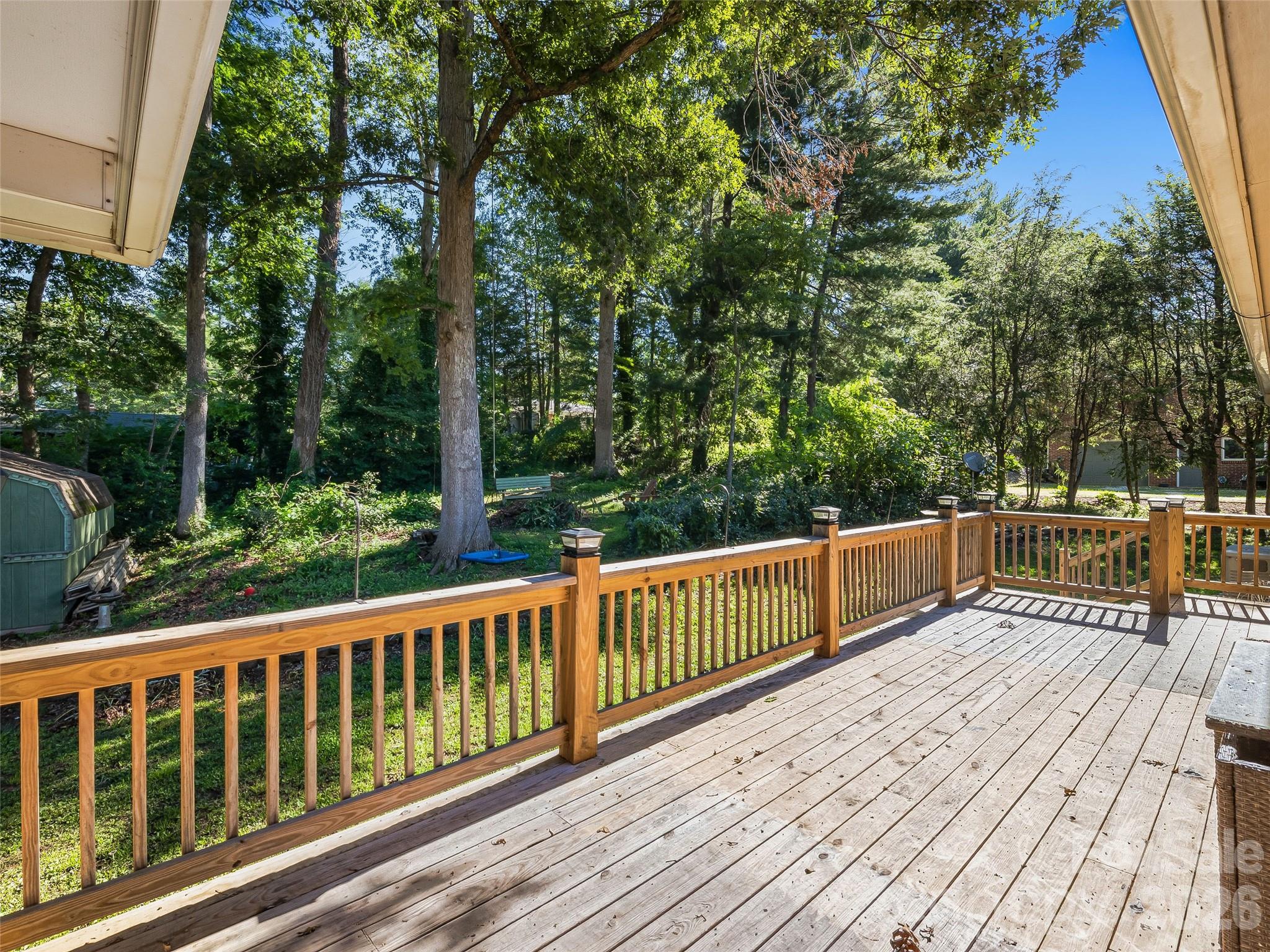 3158 Florida Drive — Hendersonville