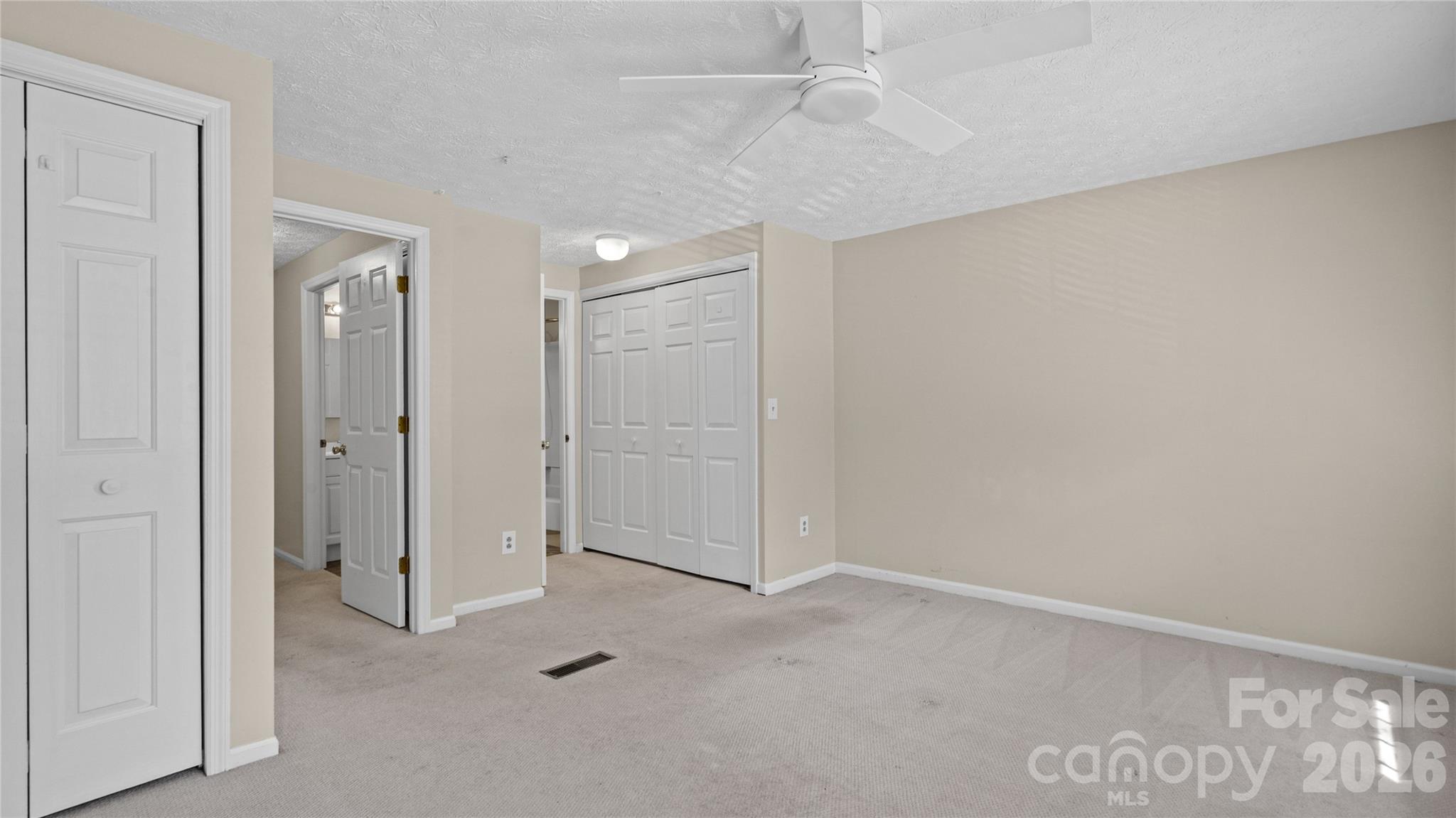 1231 Scaleybark Road — Charlotte
