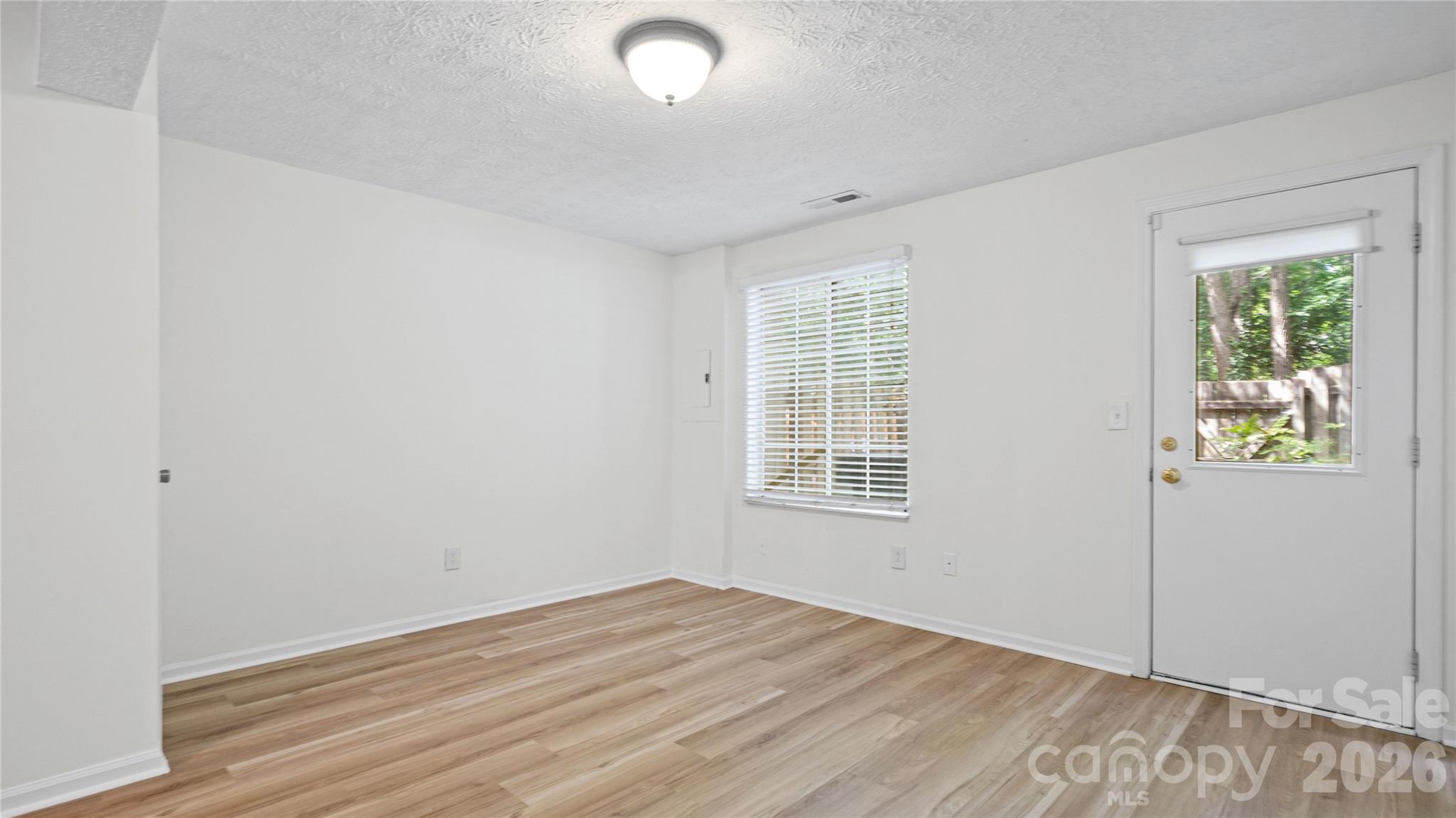 1231 Scaleybark Road — Charlotte