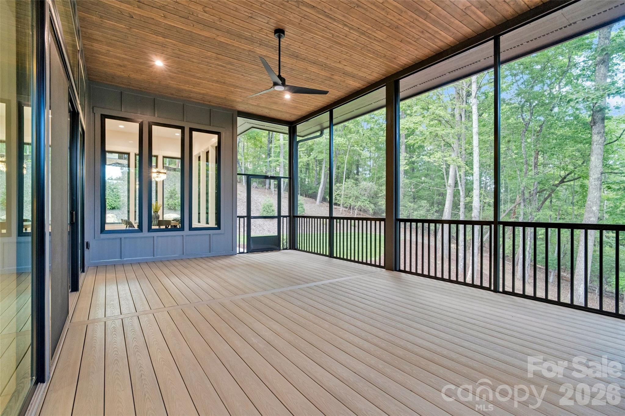 163 Stonefly Drive — Horse Shoe
