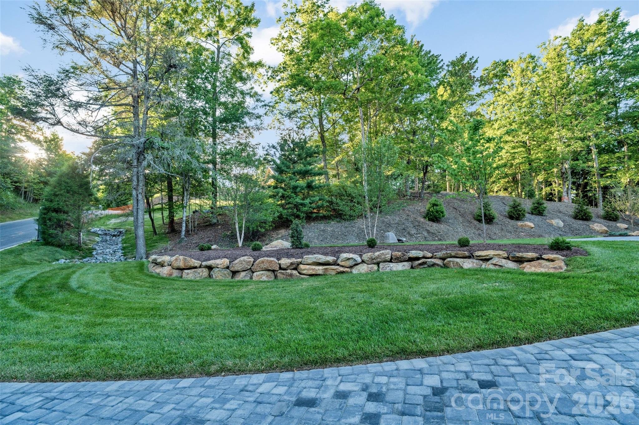 163 Stonefly Drive — Horse Shoe