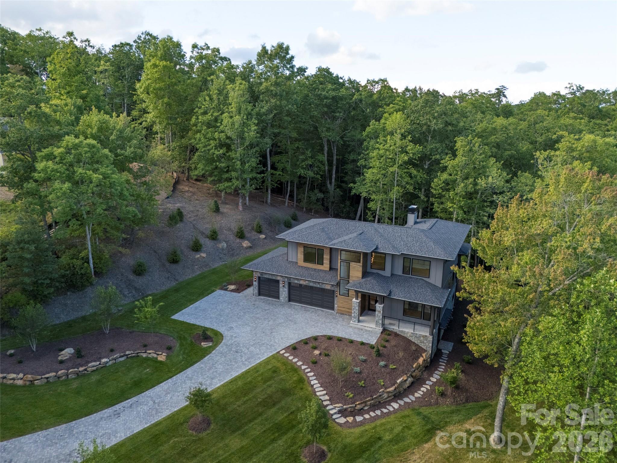 163 Stonefly Drive — Horse Shoe