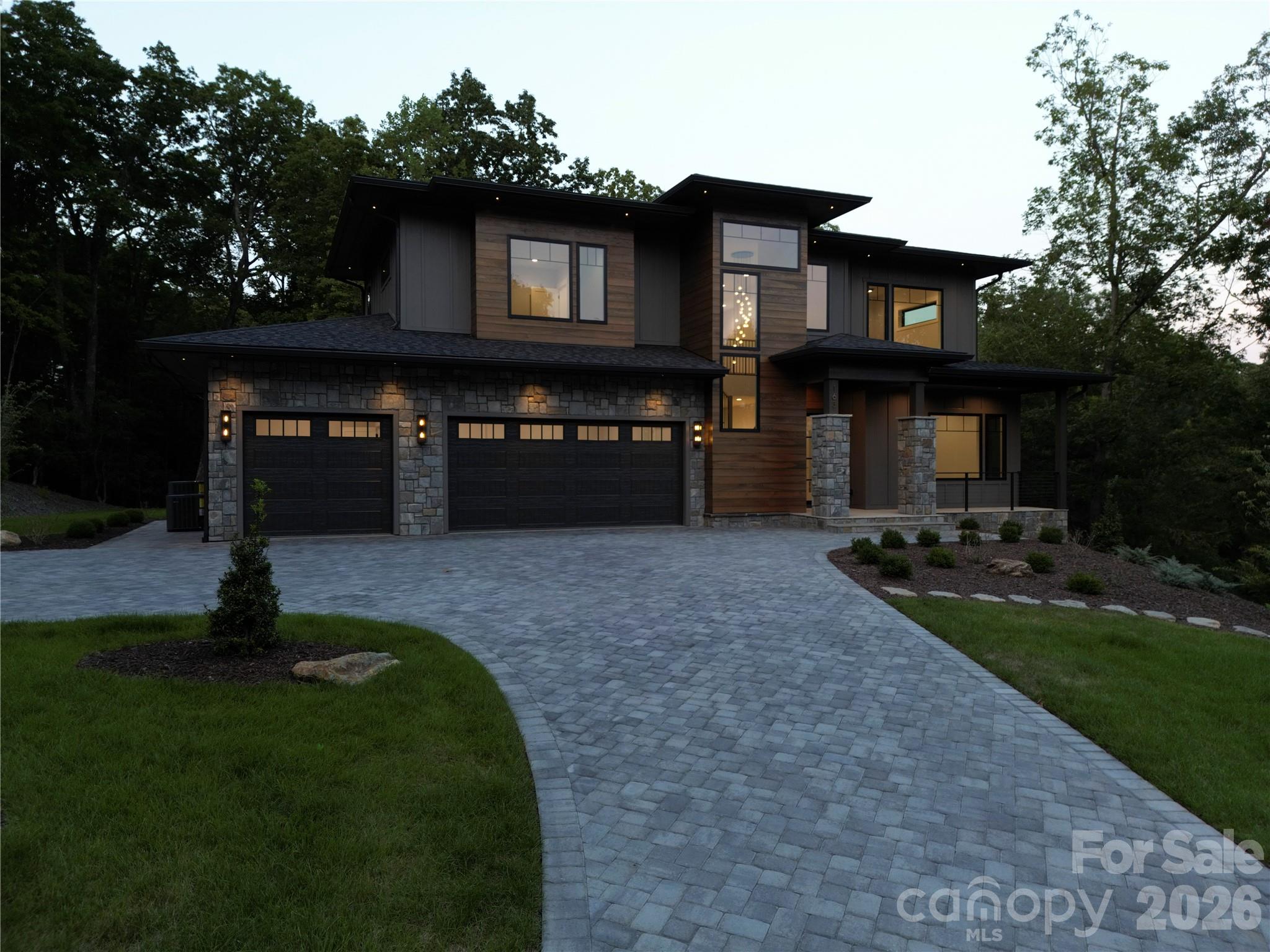 163 Stonefly Drive — Horse Shoe