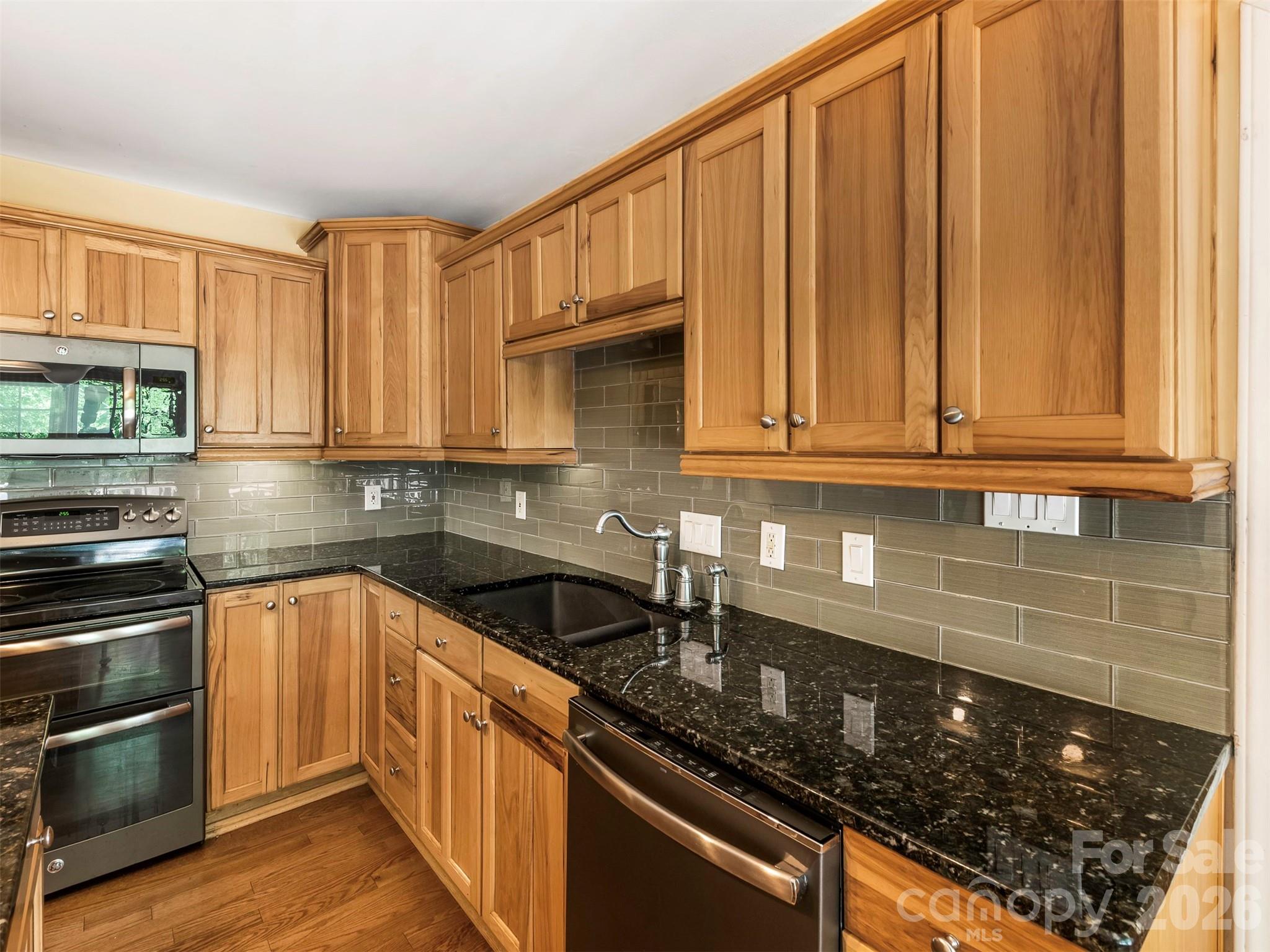 14437 Raynham Drive — Charlotte