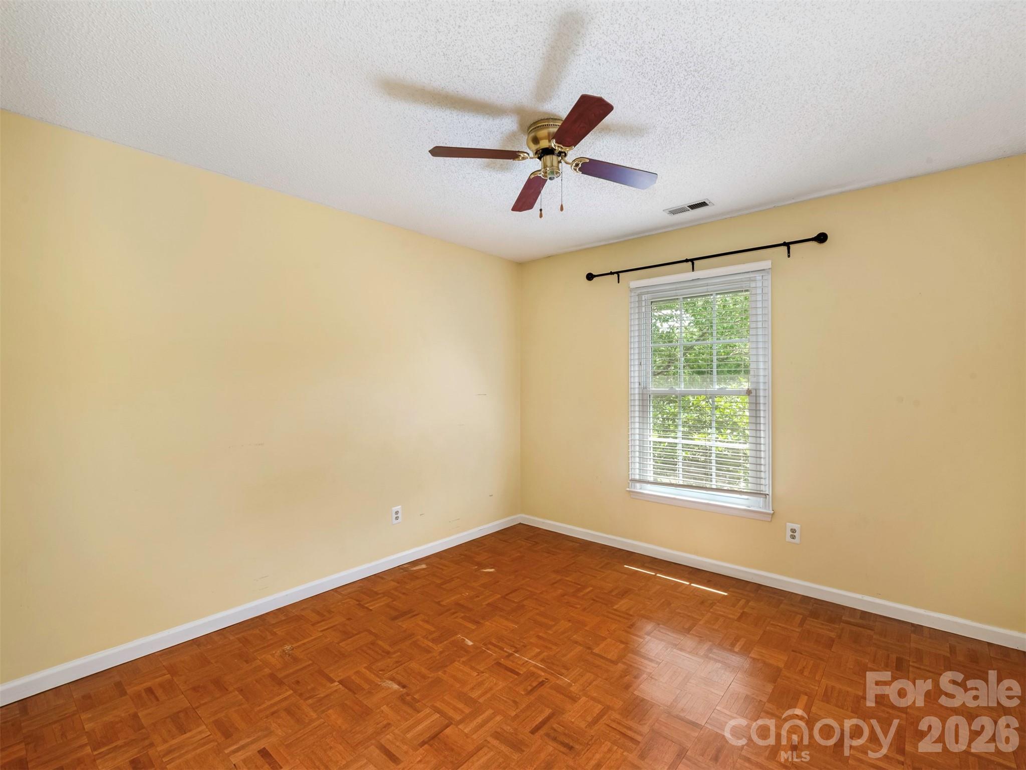 14437 Raynham Drive — Charlotte