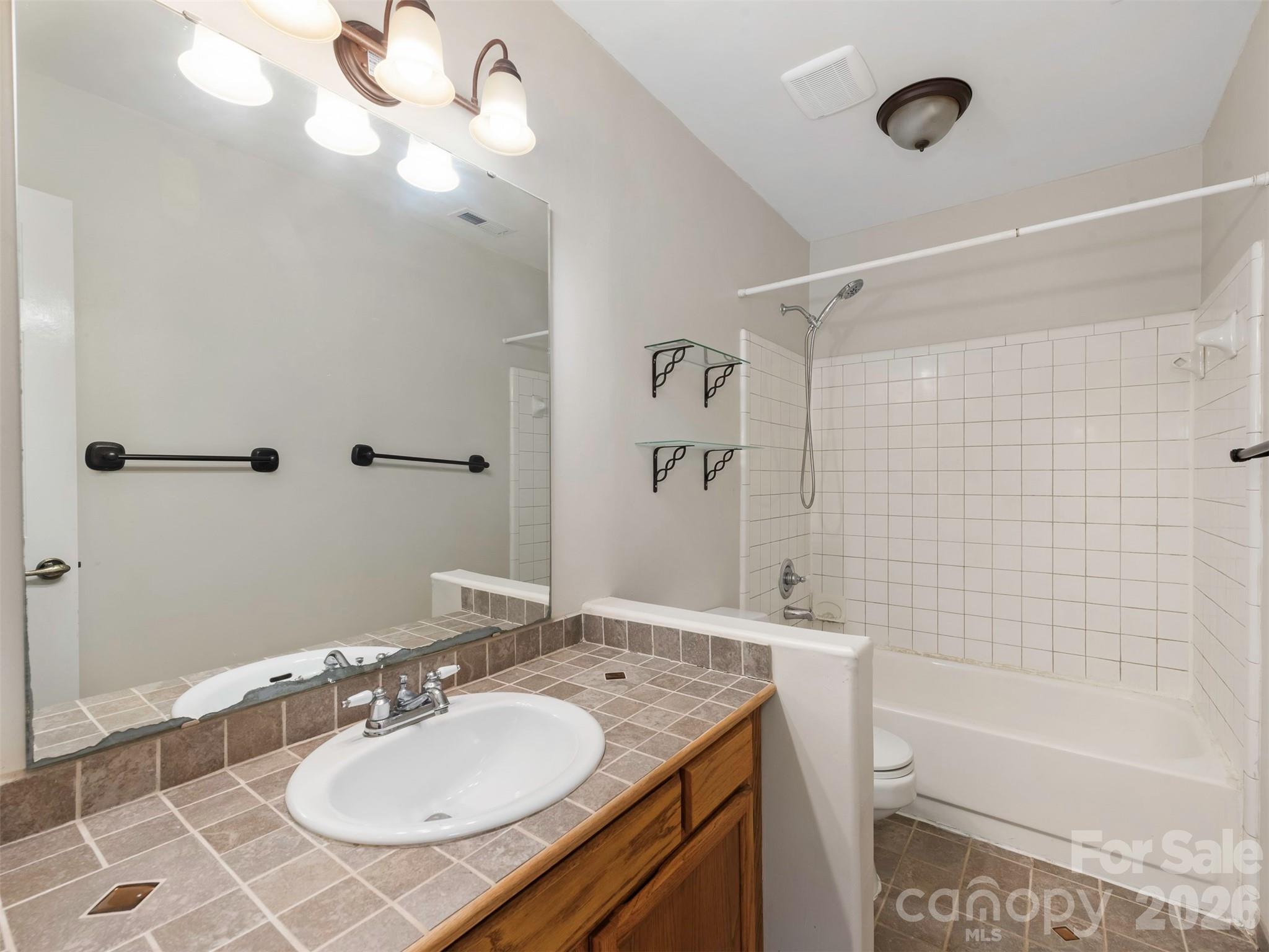 14437 Raynham Drive — Charlotte