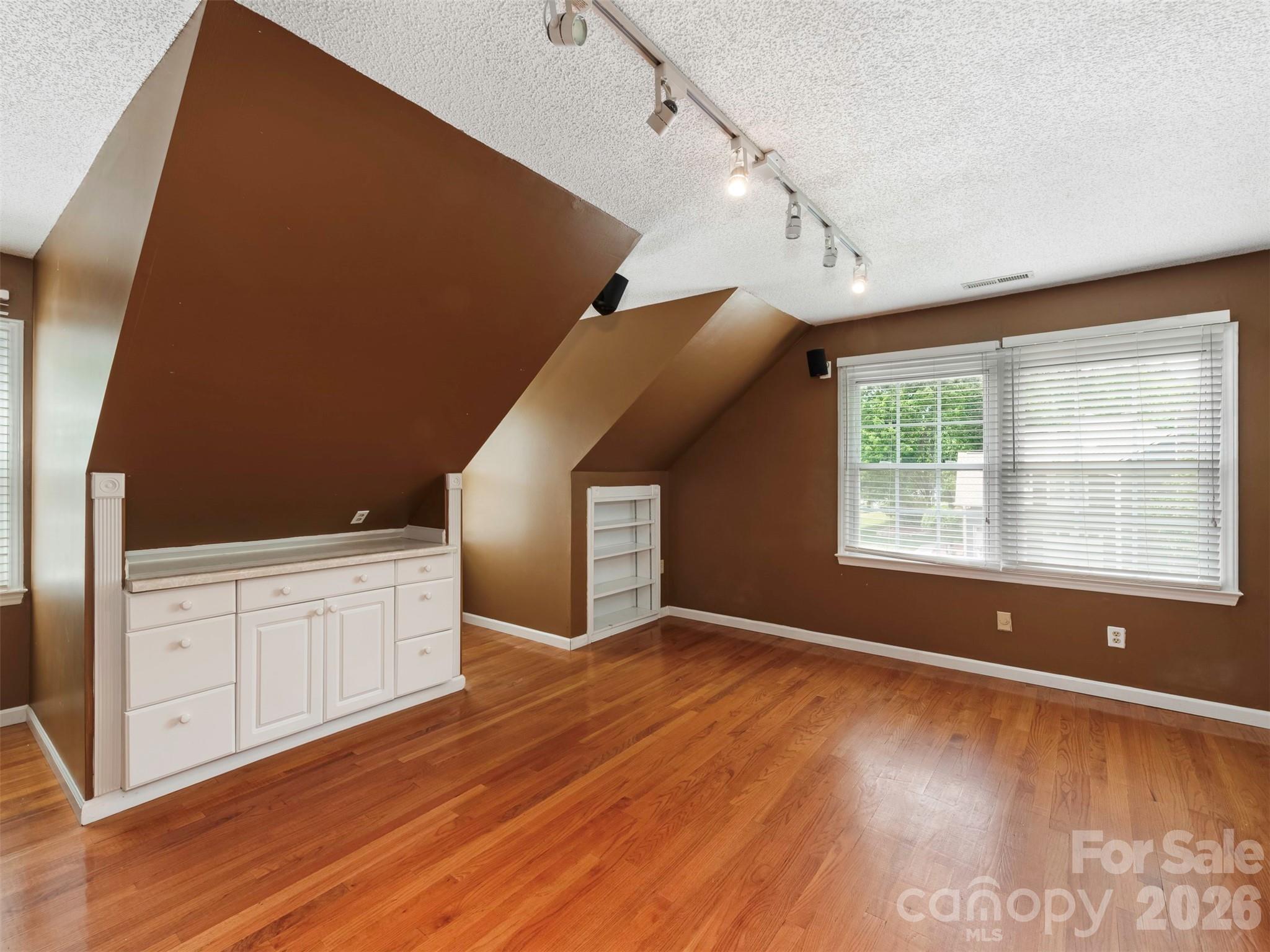 14437 Raynham Drive — Charlotte