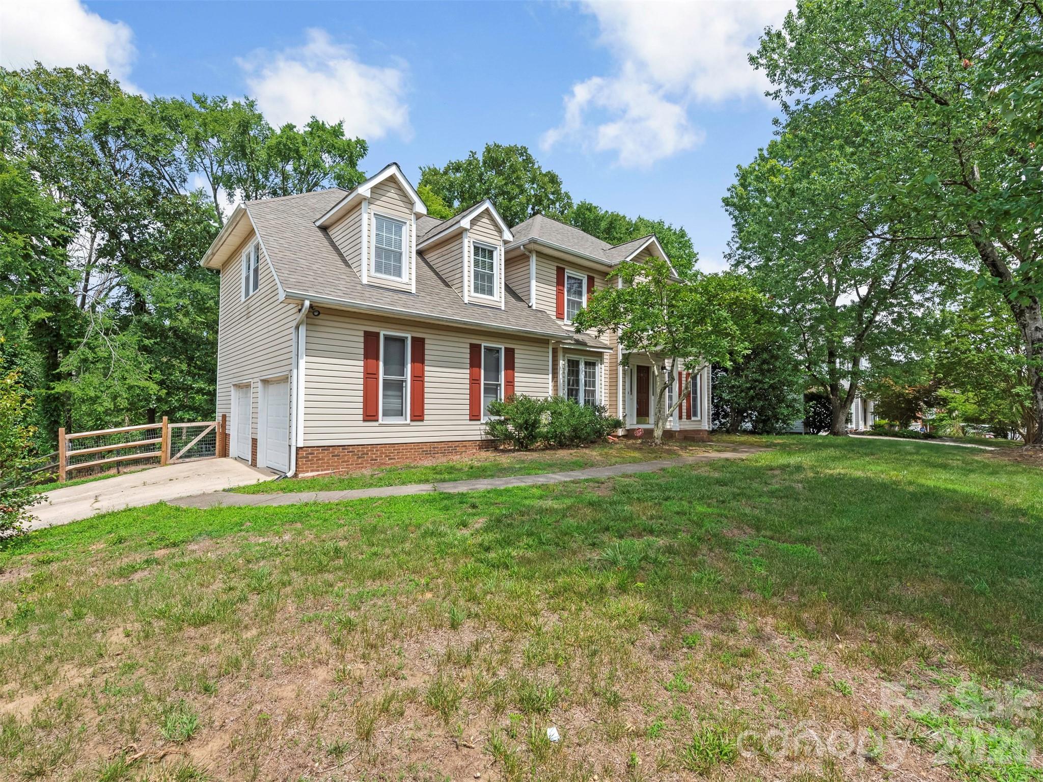 14437 Raynham Drive — Charlotte