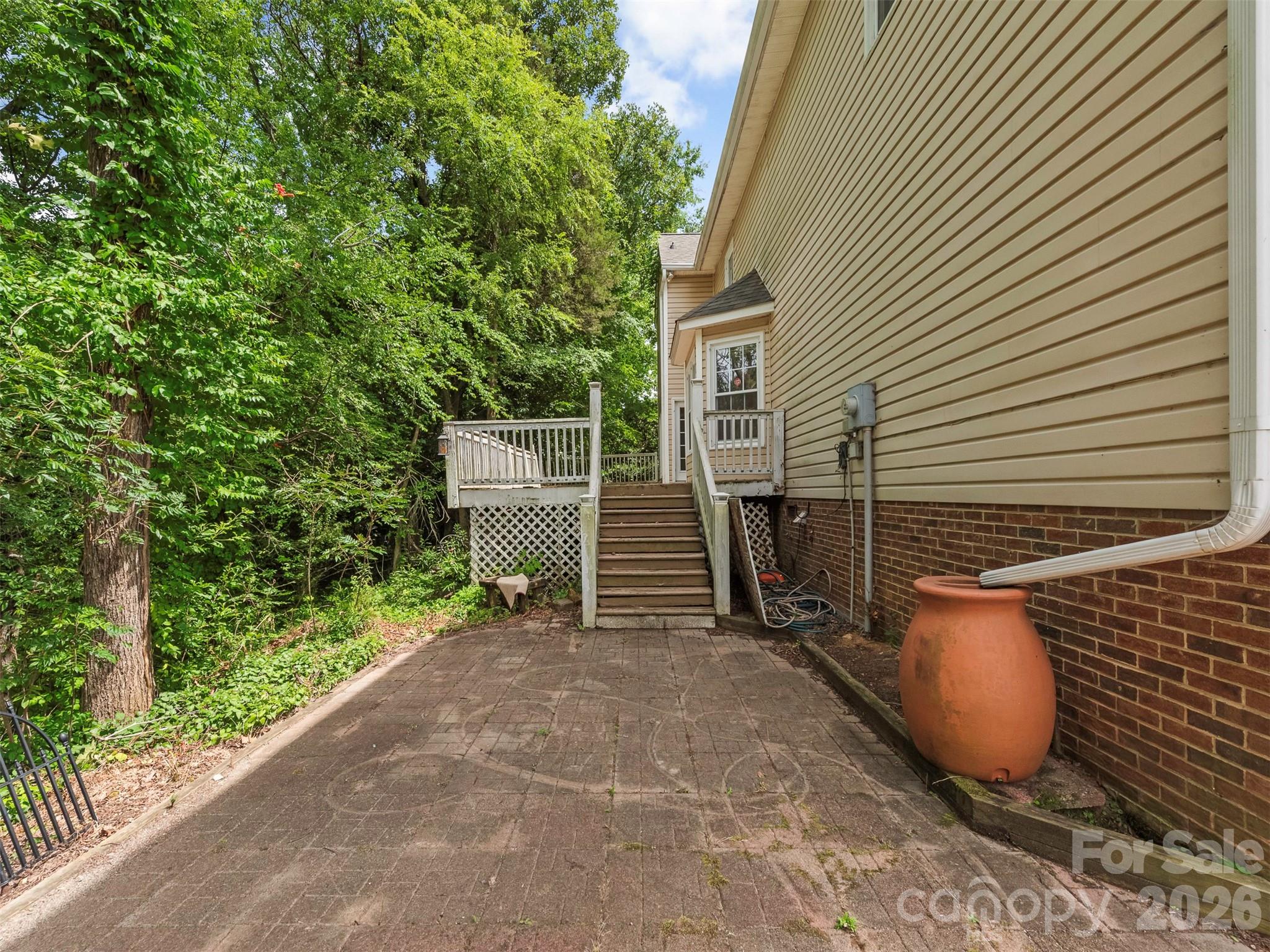 14437 Raynham Drive — Charlotte