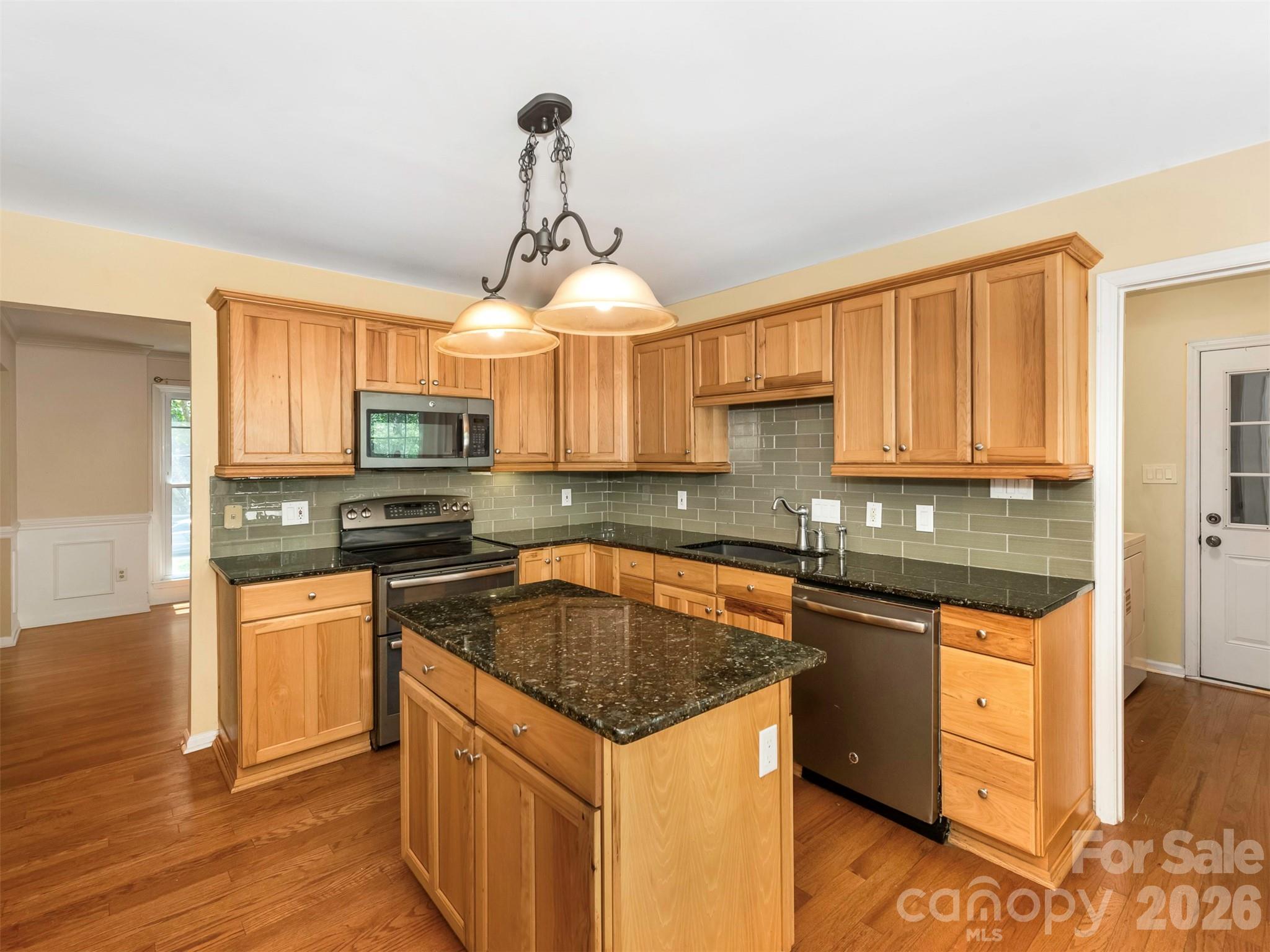 14437 Raynham Drive — Charlotte