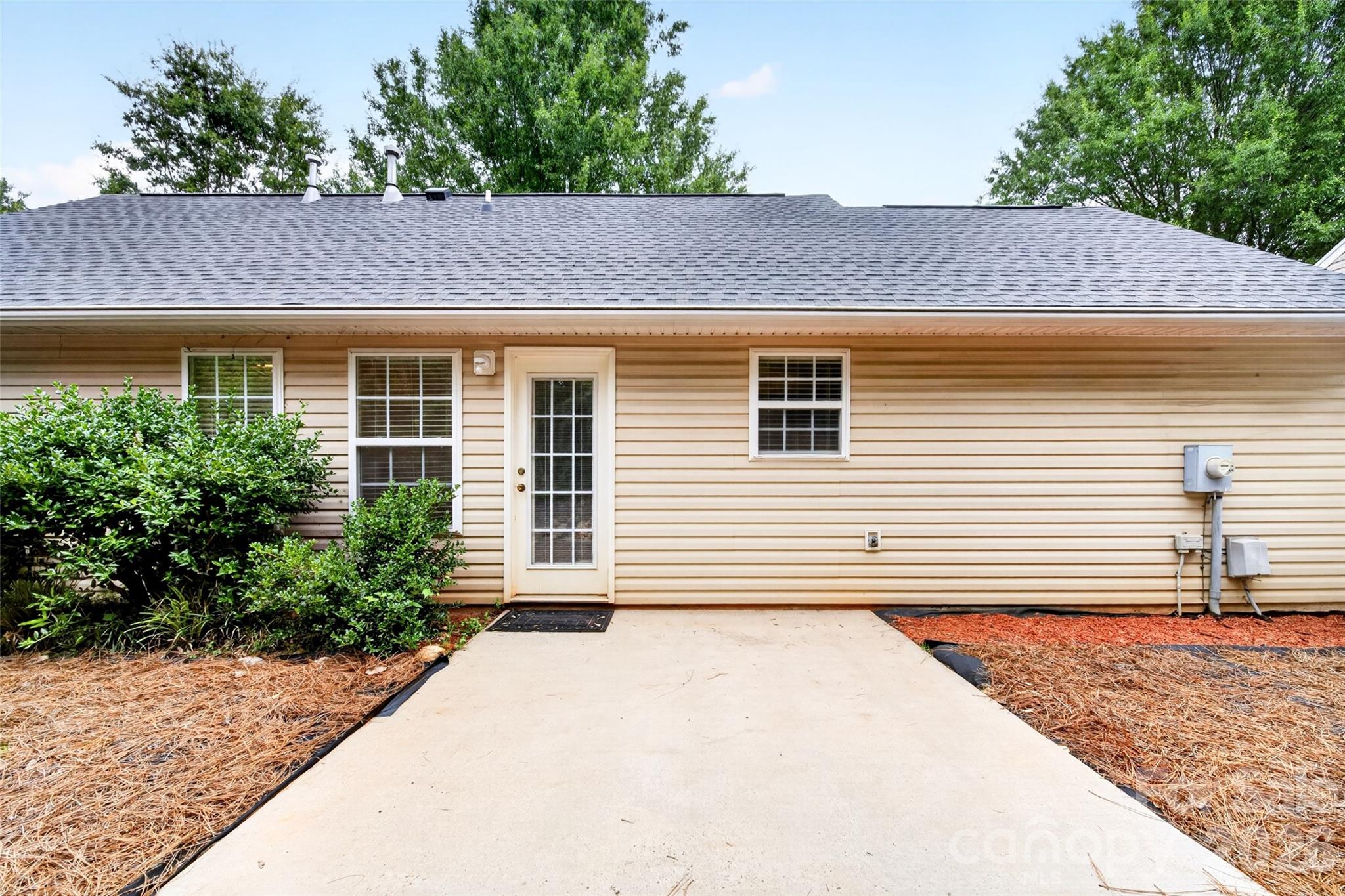 4627 Victory Lane — Charlotte