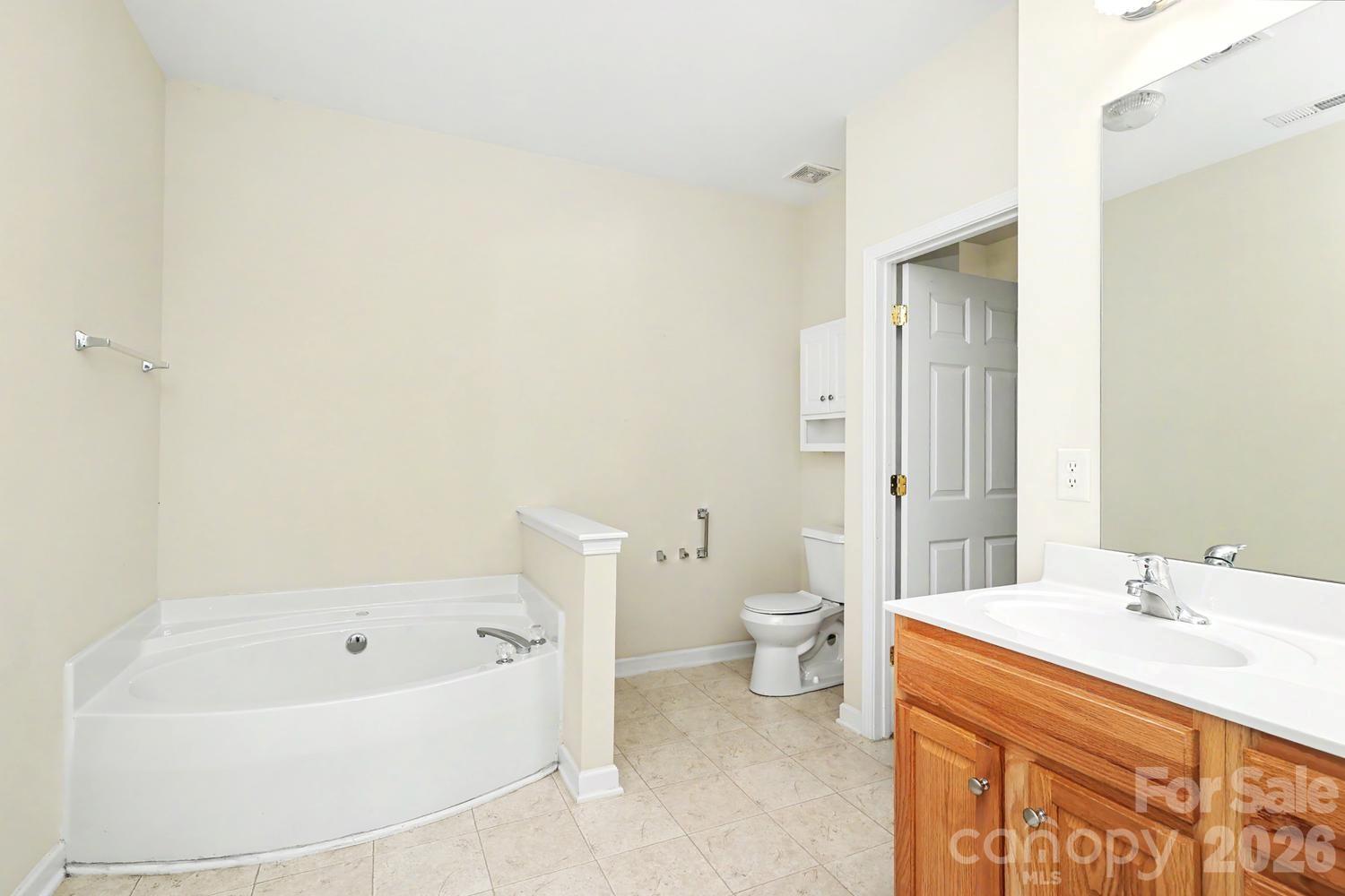 1669 Onyx Ridge — Fort Mill