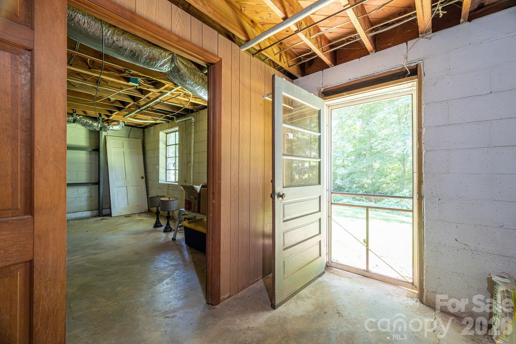 504 Dogwood Lane — Belmont