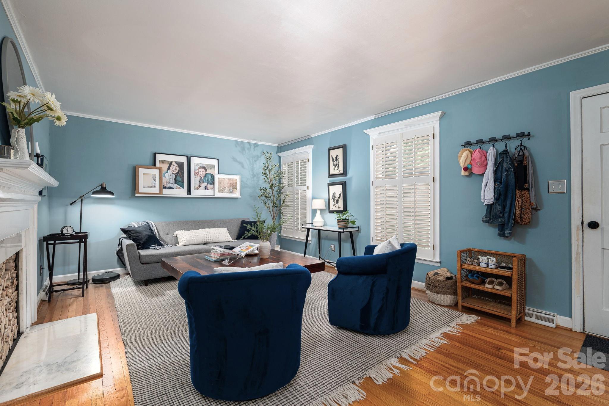 504 Dogwood Lane — Belmont