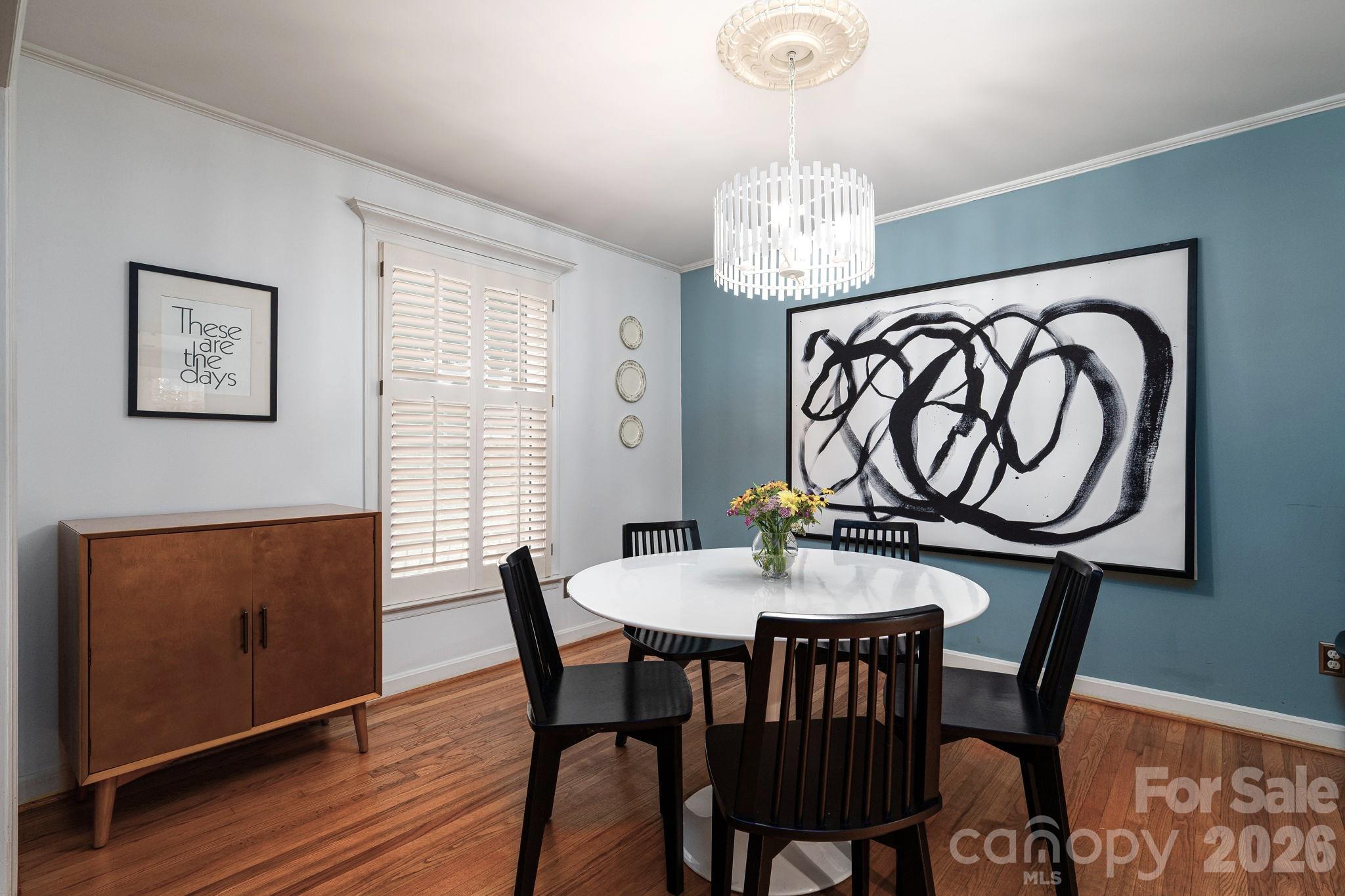 504 Dogwood Lane — Belmont