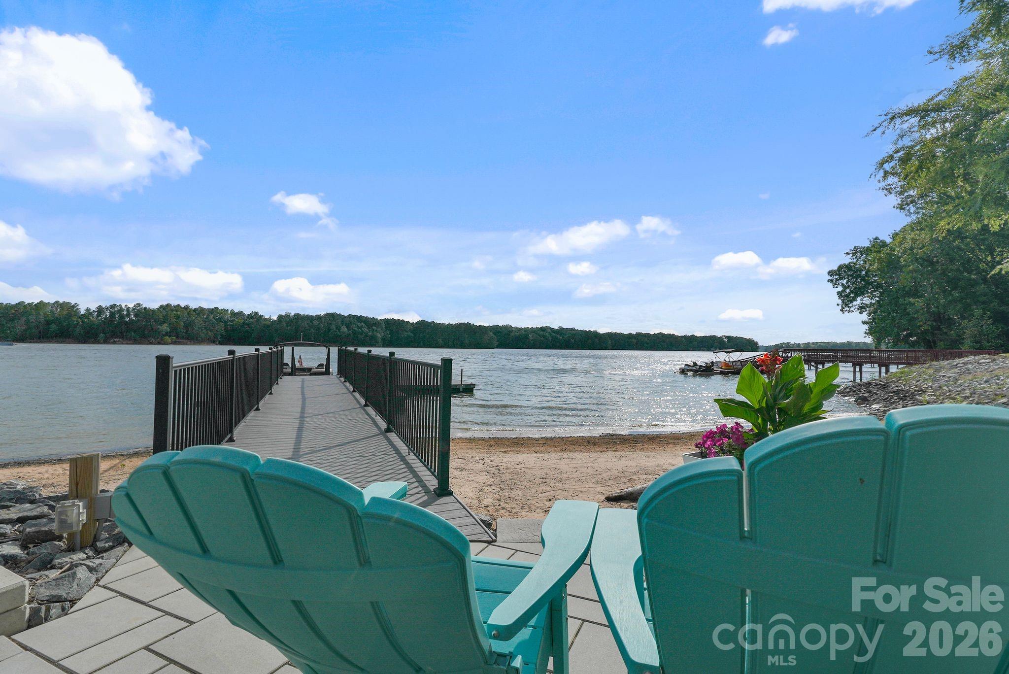 850 Mainsail Road — Salisbury