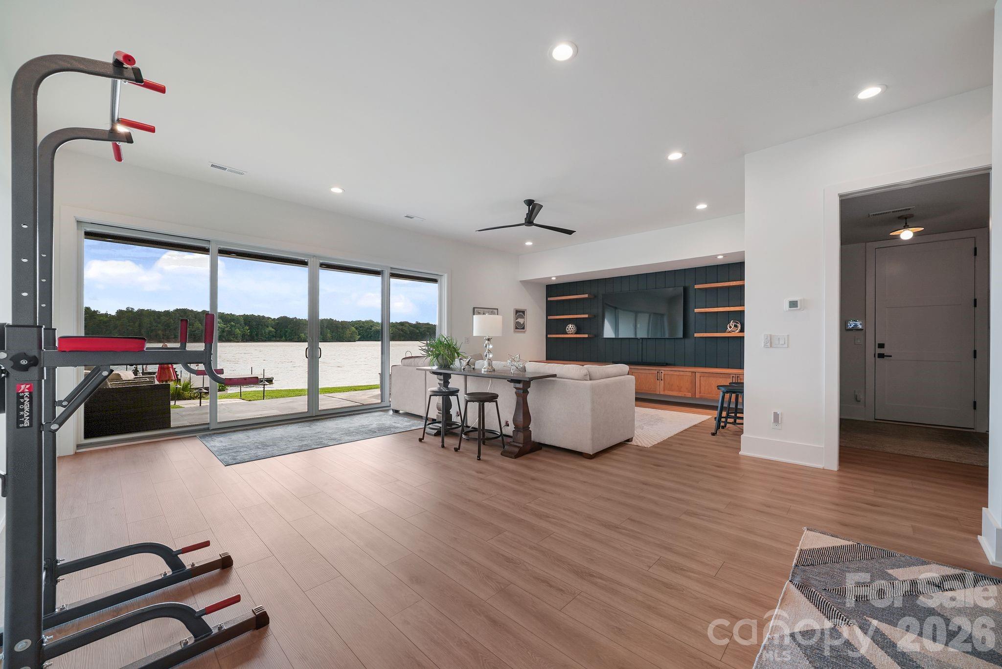 850 Mainsail Road — Salisbury