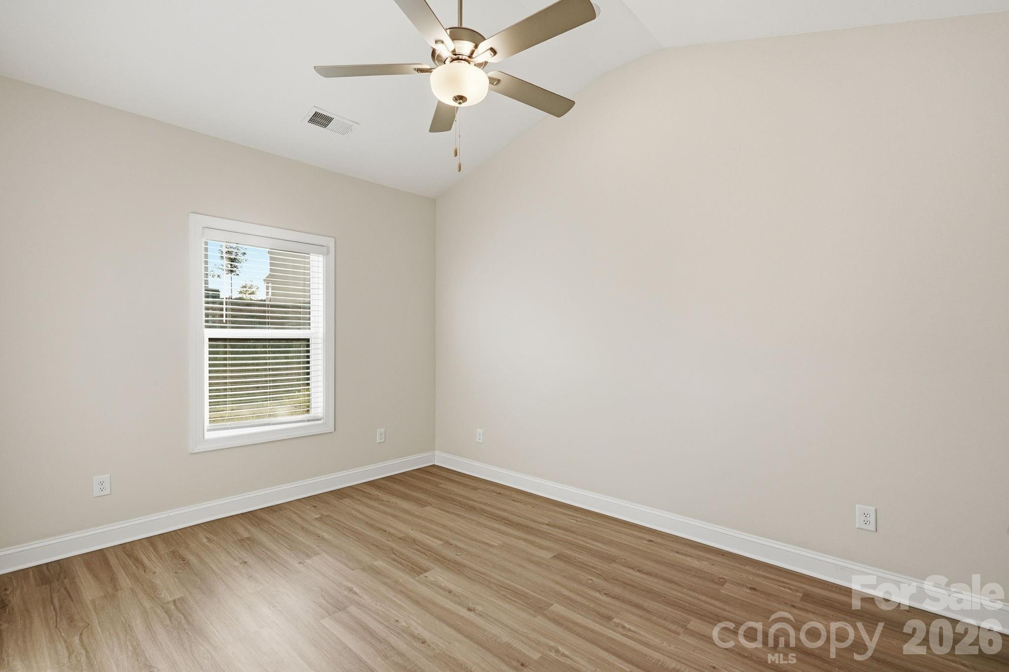 116 N Sina Street — Troutman