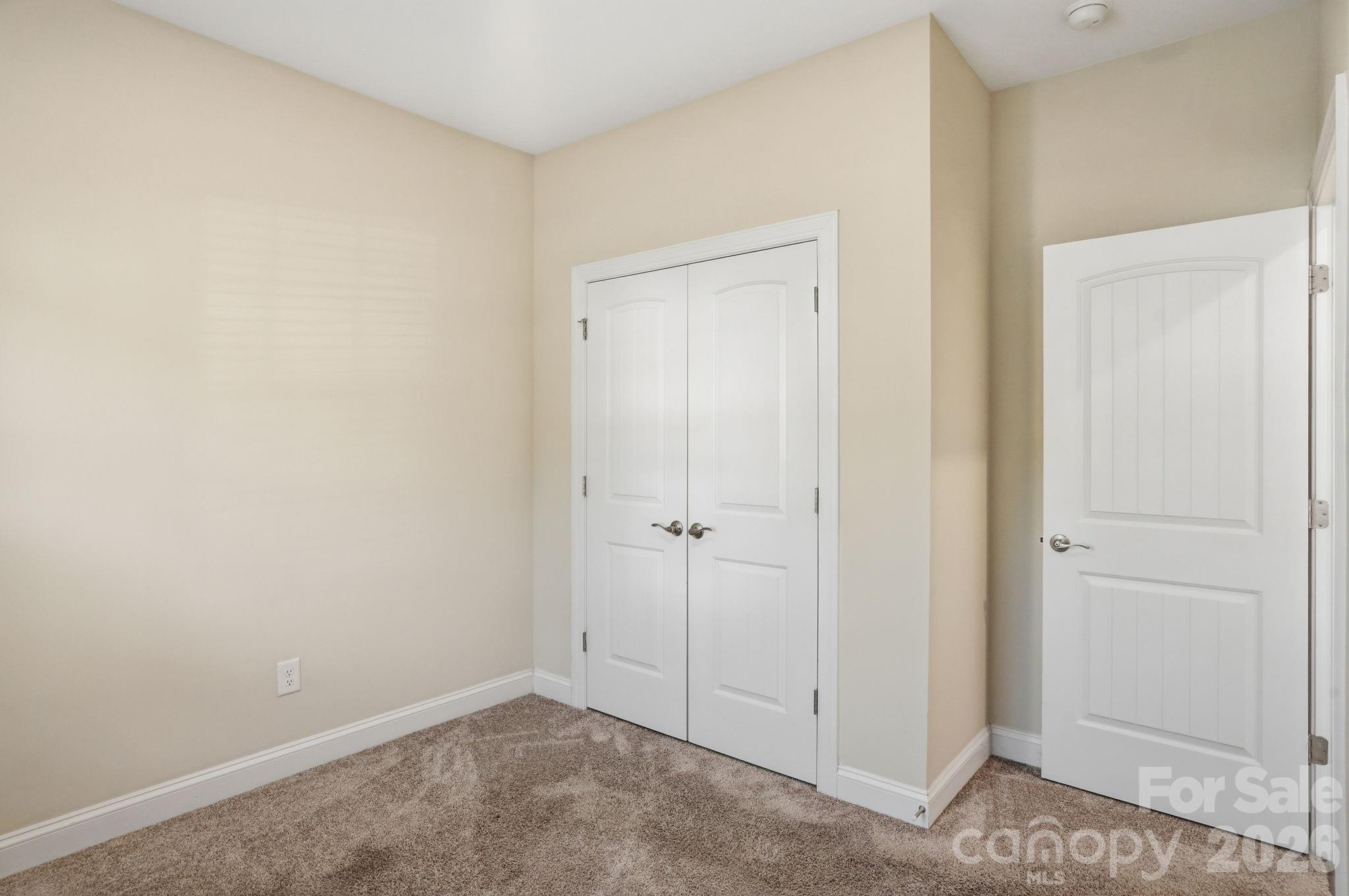 116 N Sina Street — Troutman