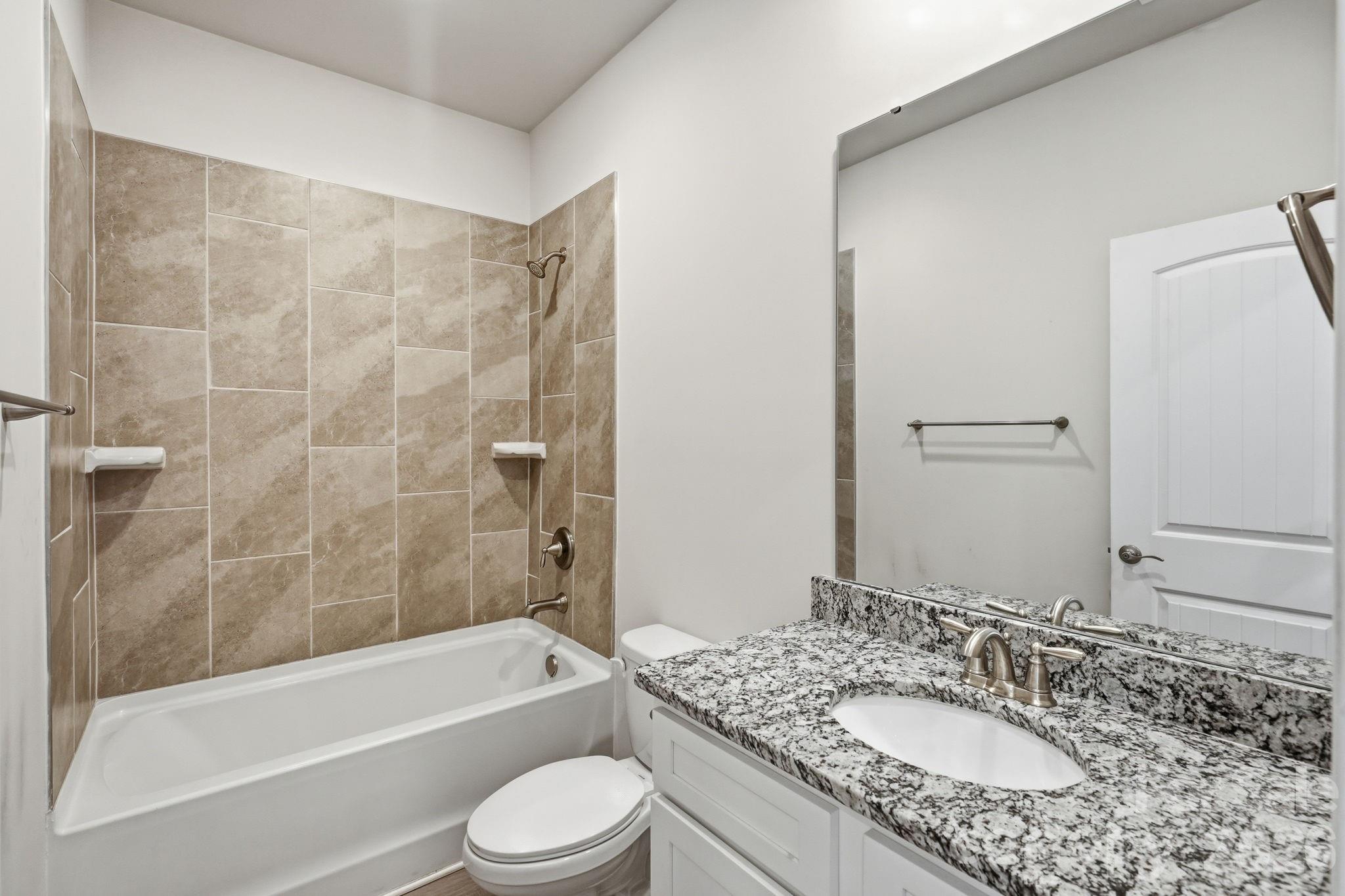 116 N Sina Street — Troutman