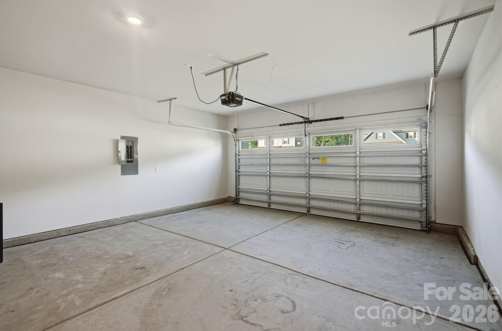 116 N Sina Street — Troutman