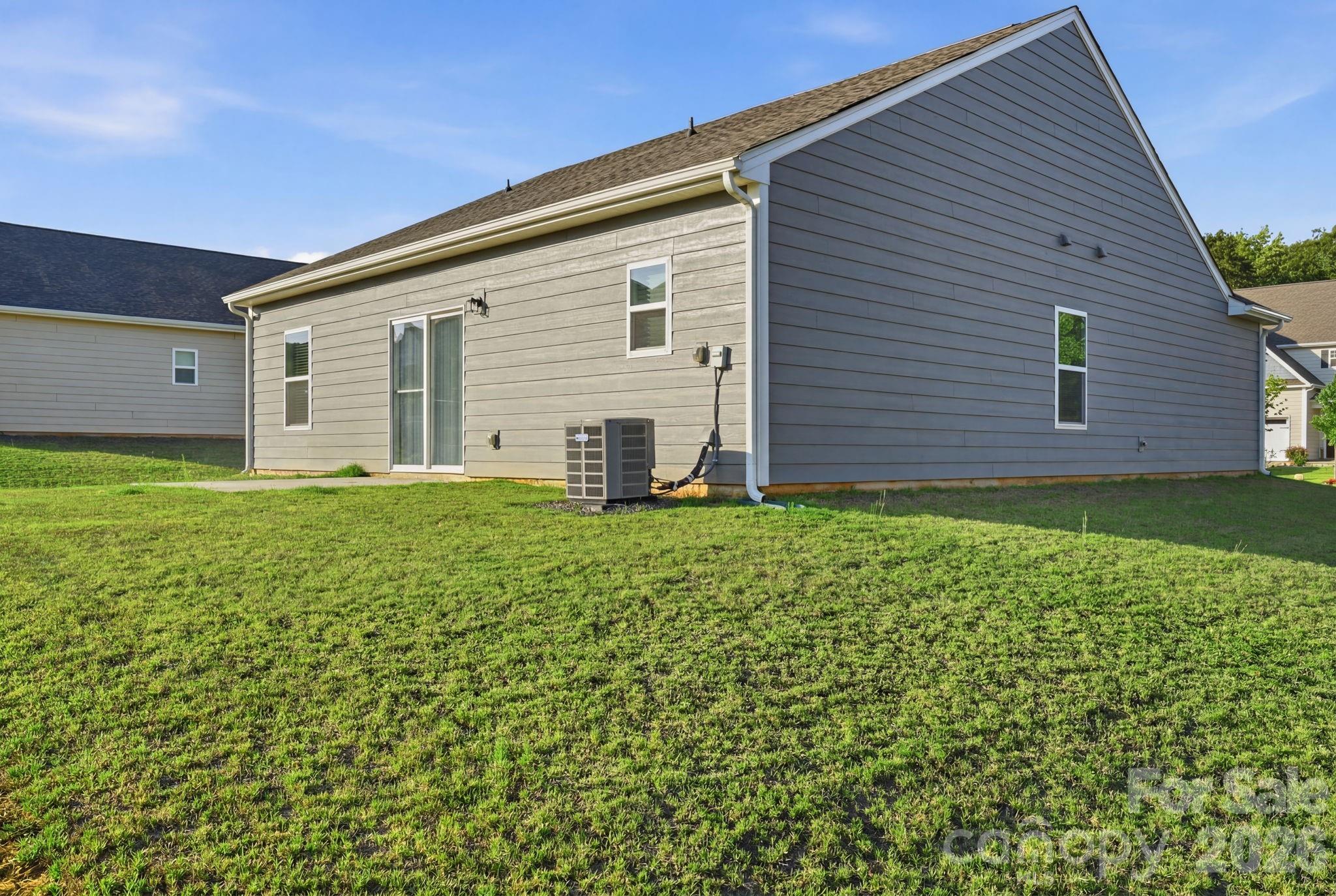 116 N Sina Street — Troutman