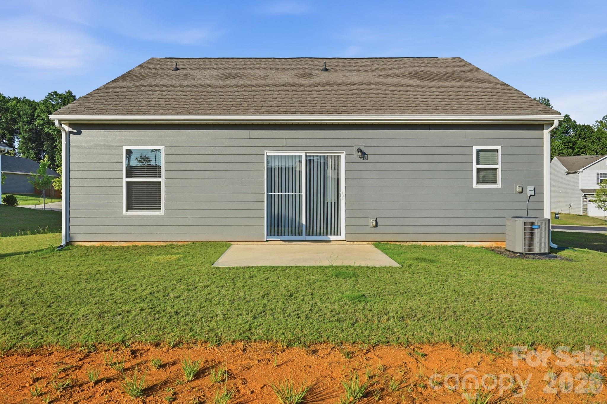 116 N Sina Street — Troutman