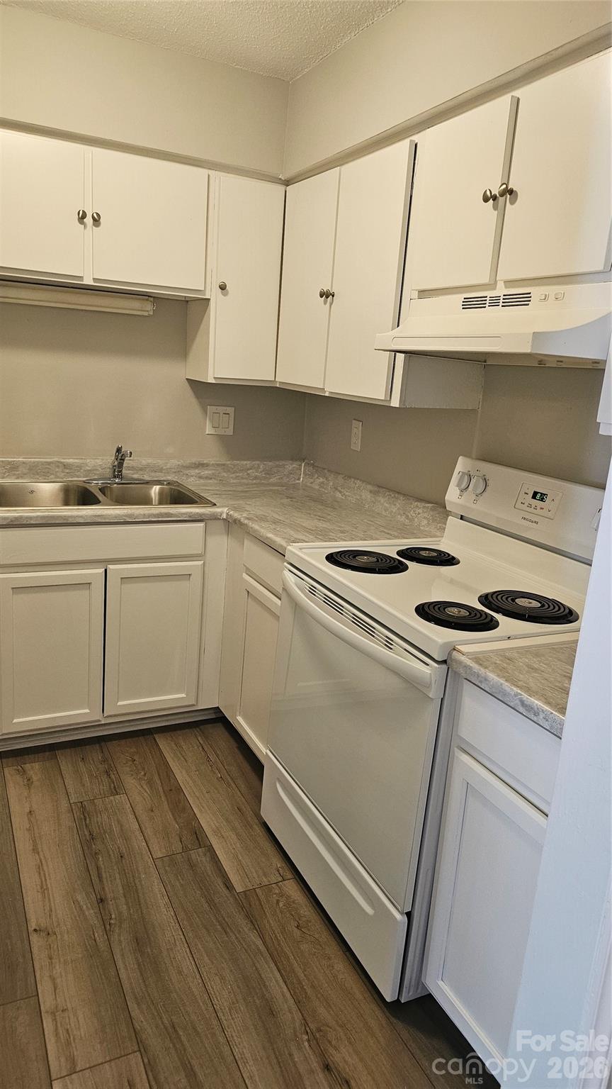 7984 Shady Oak Trail #187 — Charlotte