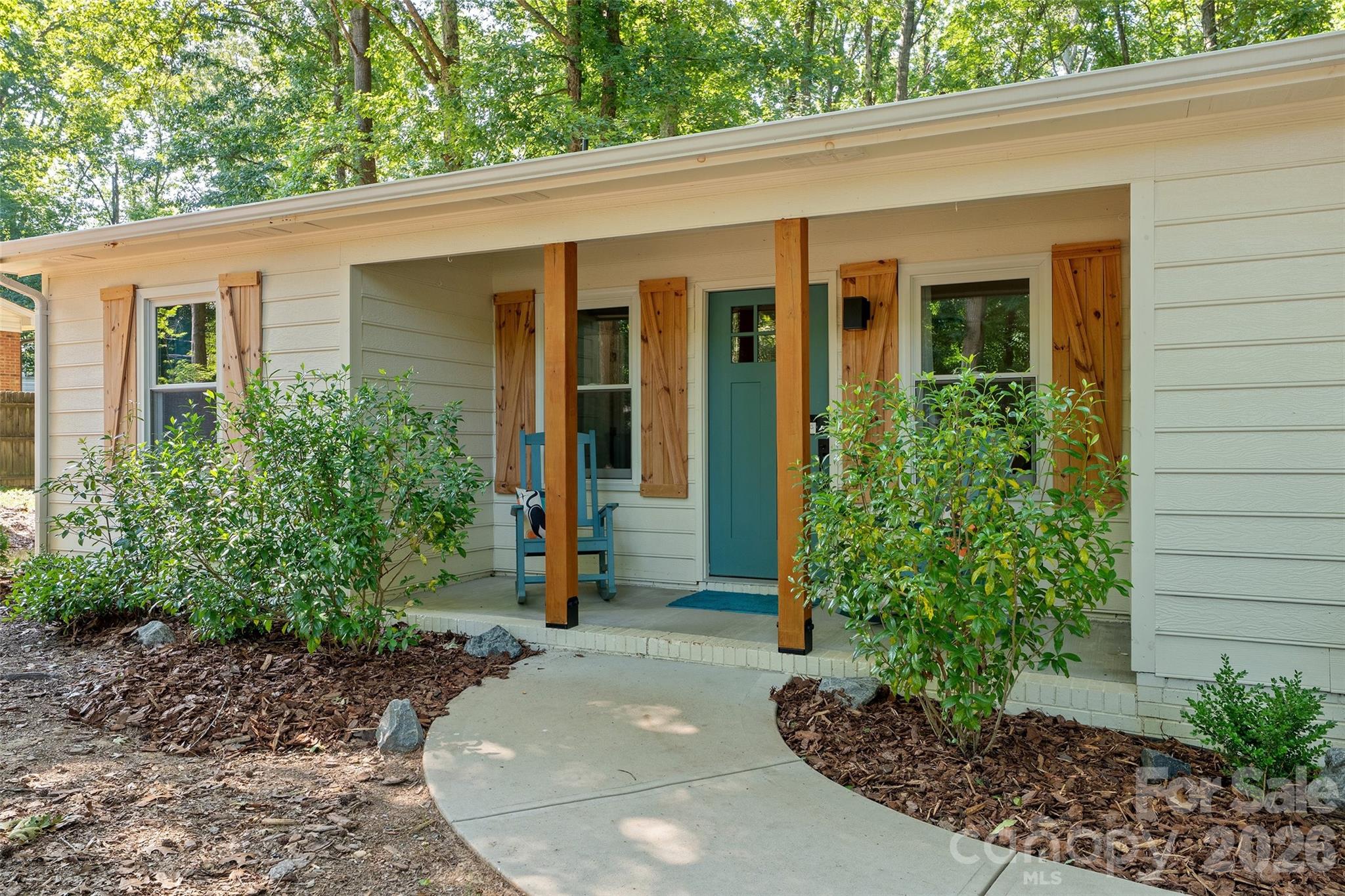 317 Jackson Place — Matthews