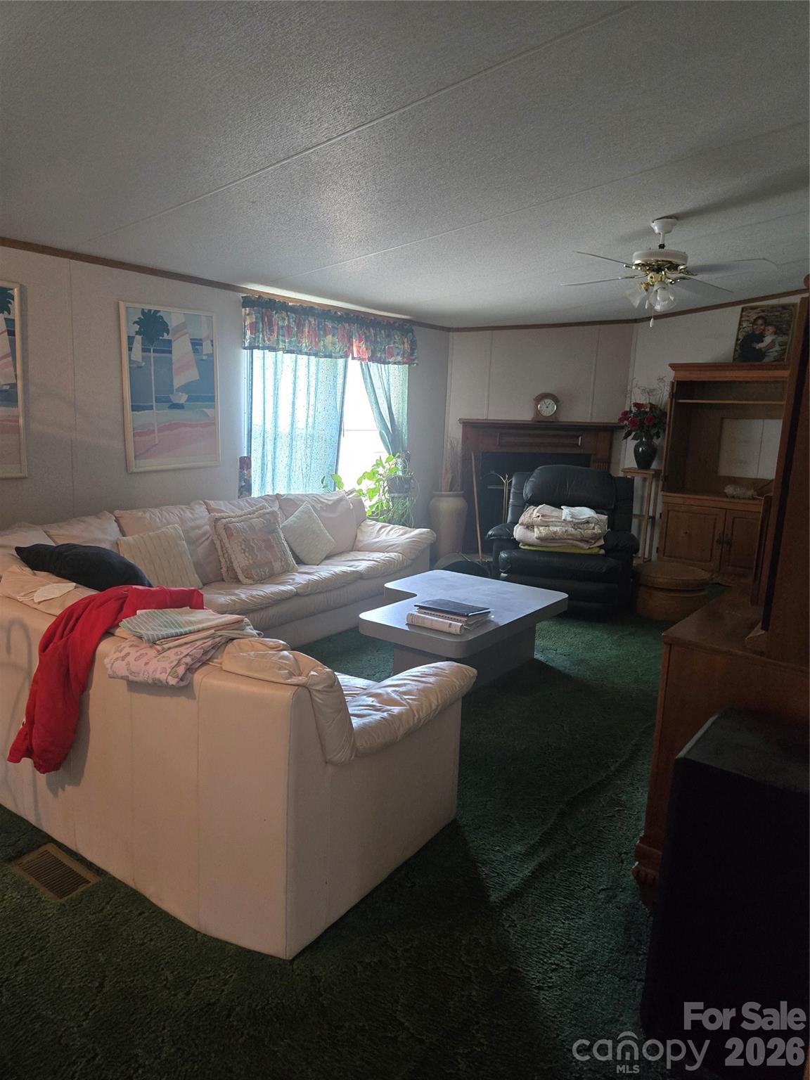 4632 Belvedere Drive — Claremont