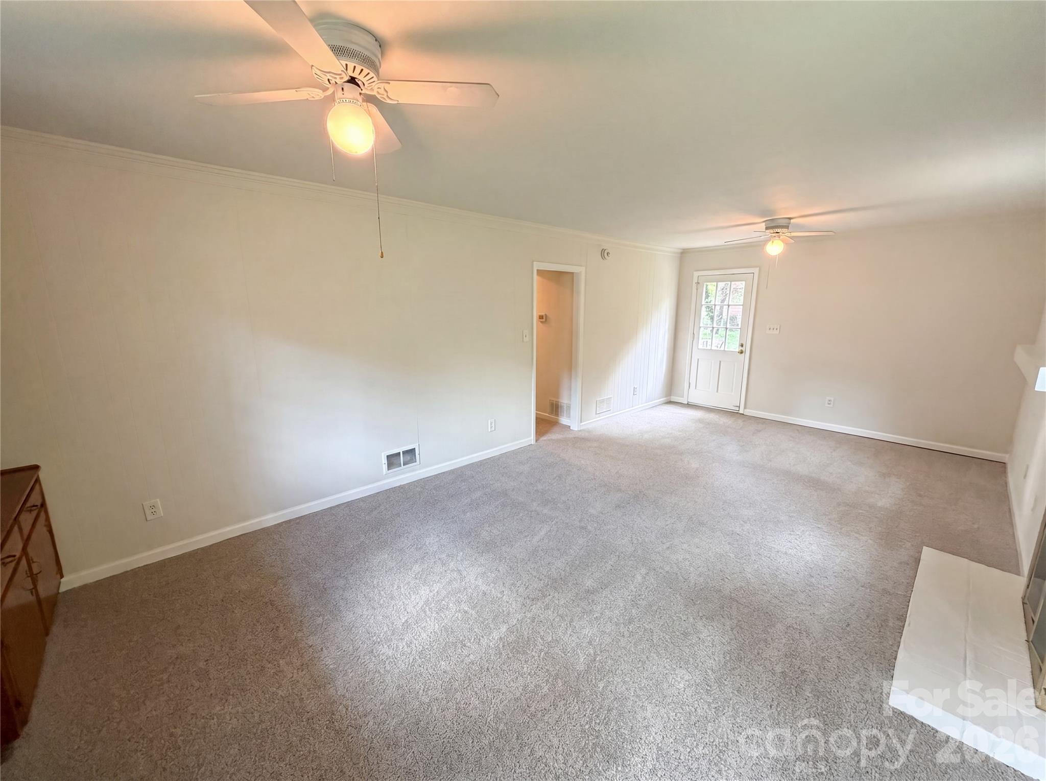 5410 Sharon Road — Charlotte