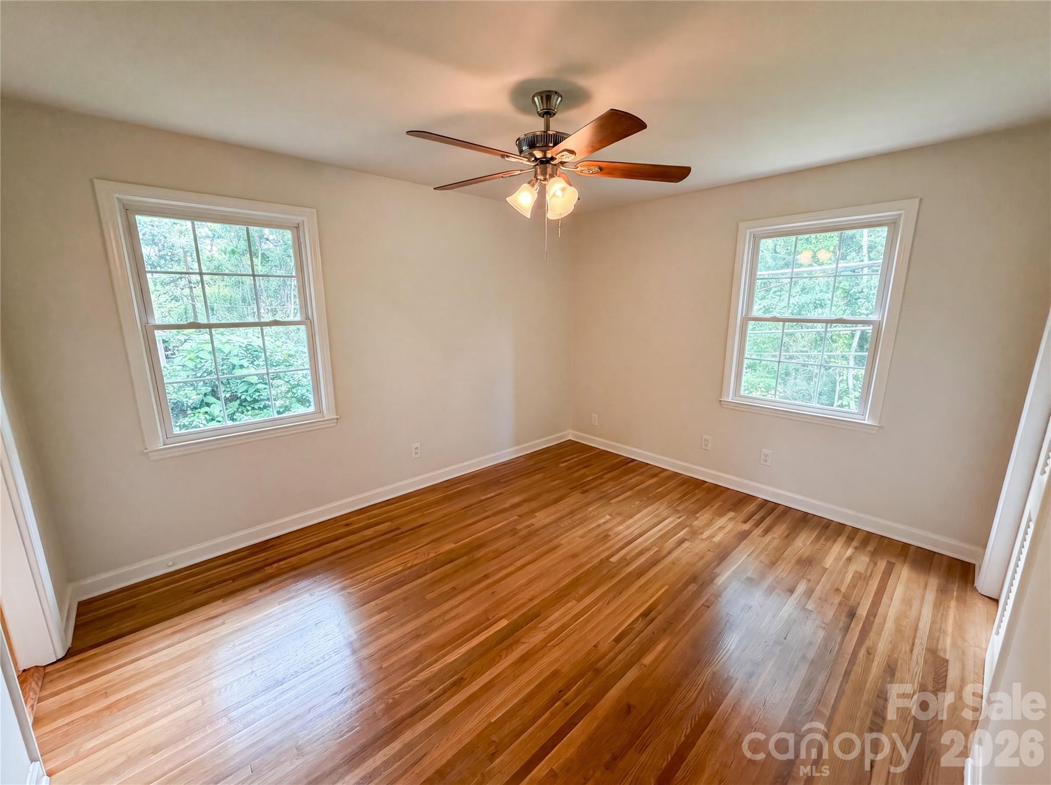 5410 Sharon Road — Charlotte