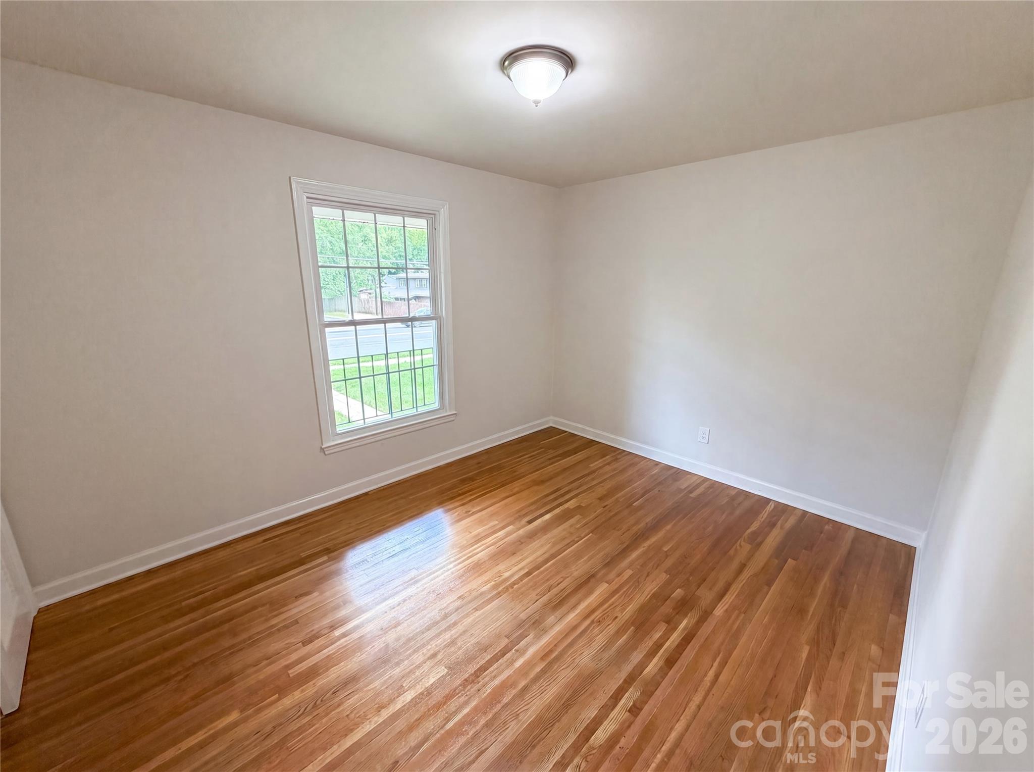 5410 Sharon Road — Charlotte