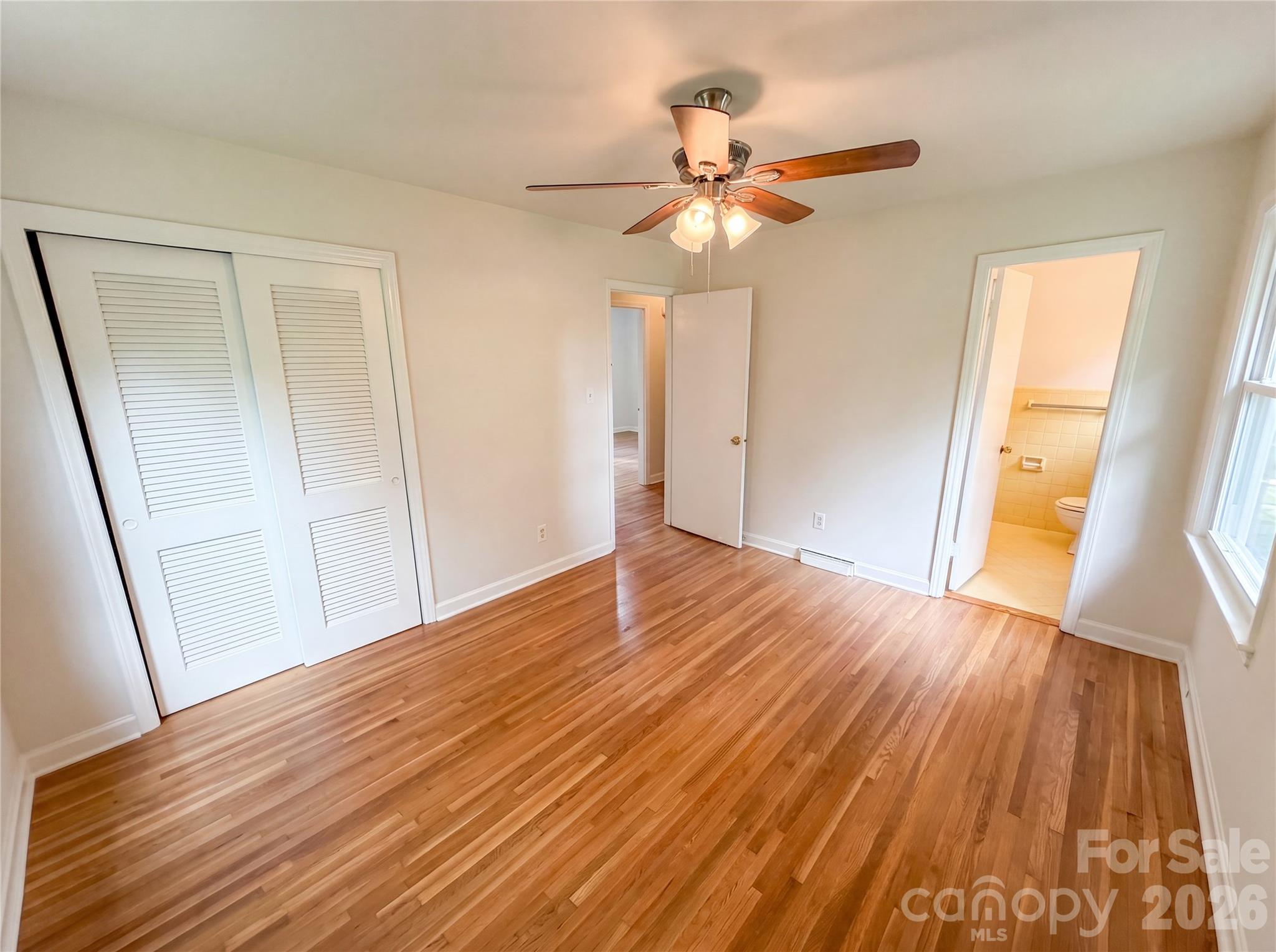 5410 Sharon Road — Charlotte