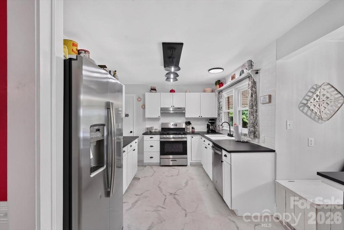 941 Casar Belwood Road — Lawndale