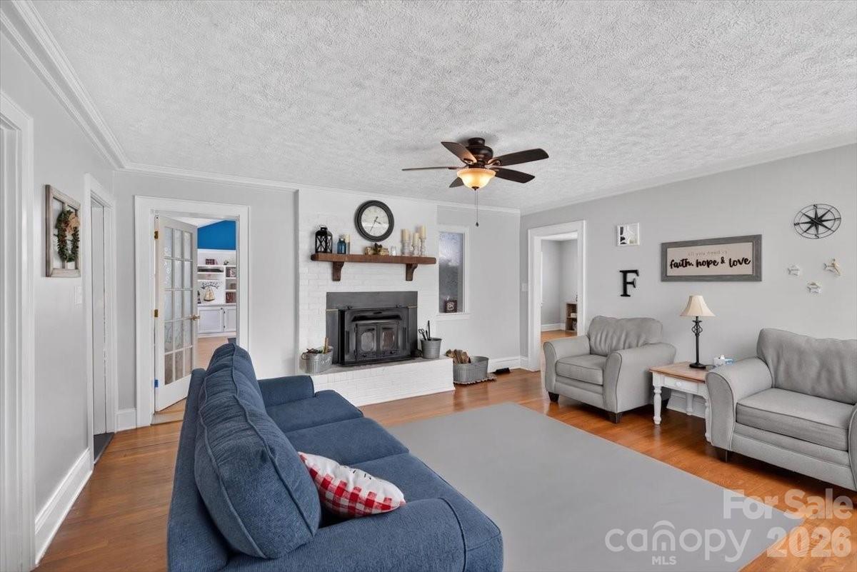 941 Casar Belwood Road — Lawndale