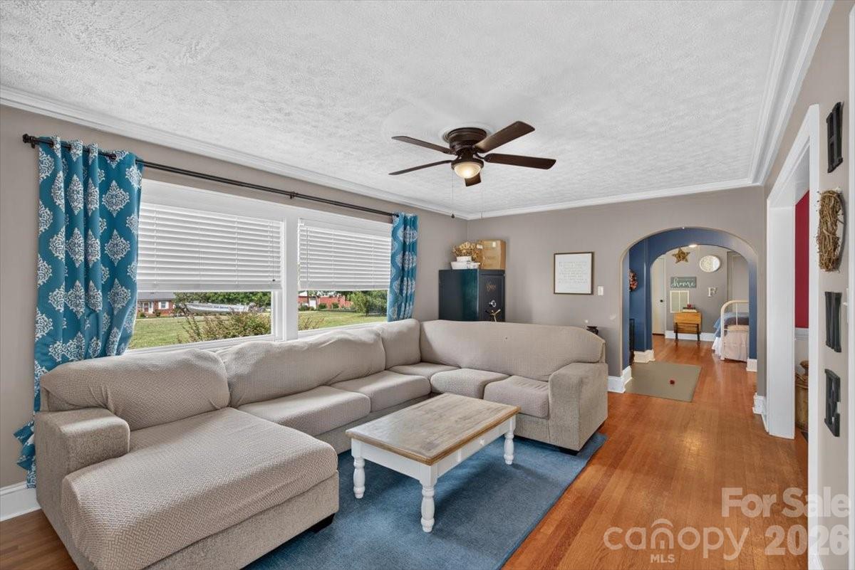 941 Casar Belwood Road — Lawndale