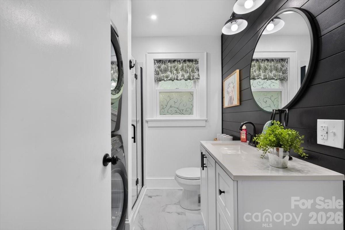 941 Casar Belwood Road — Lawndale