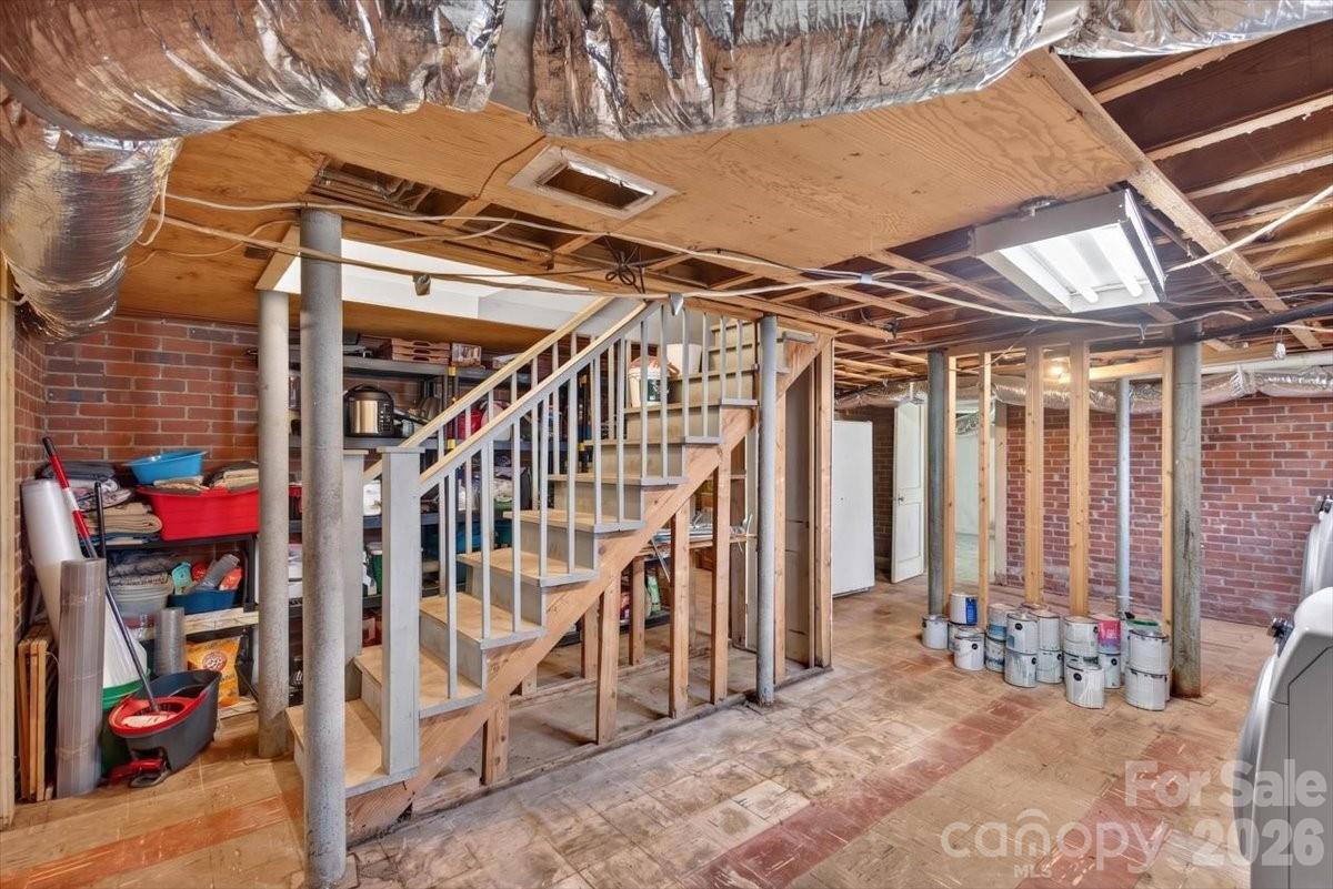 941 Casar Belwood Road — Lawndale