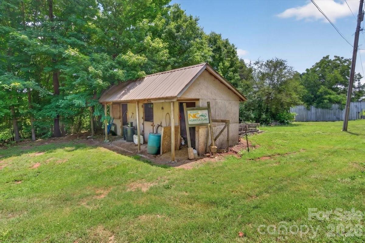 941 Casar Belwood Road — Lawndale
