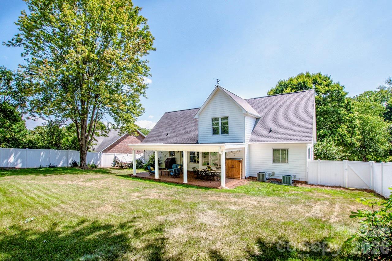 921 Argyle Court — Statesville