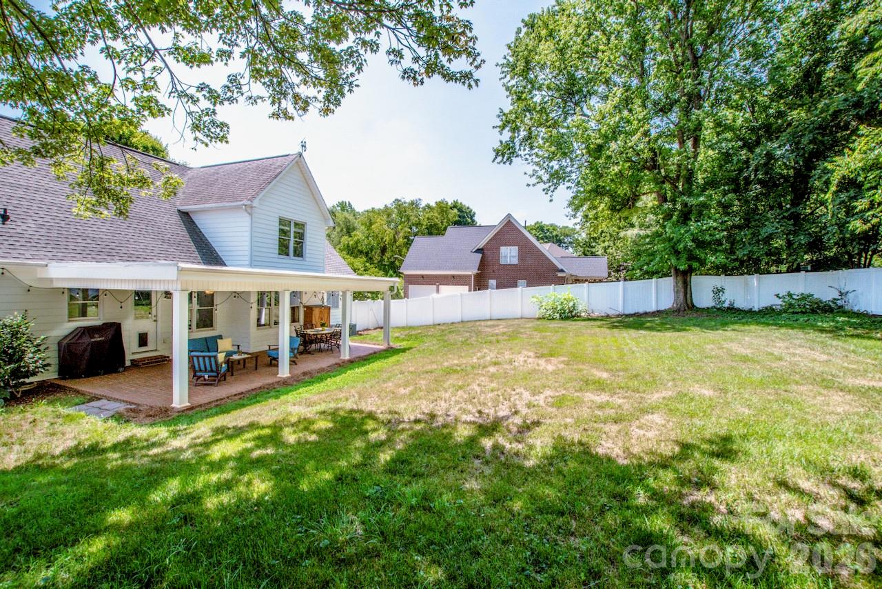 921 Argyle Court — Statesville