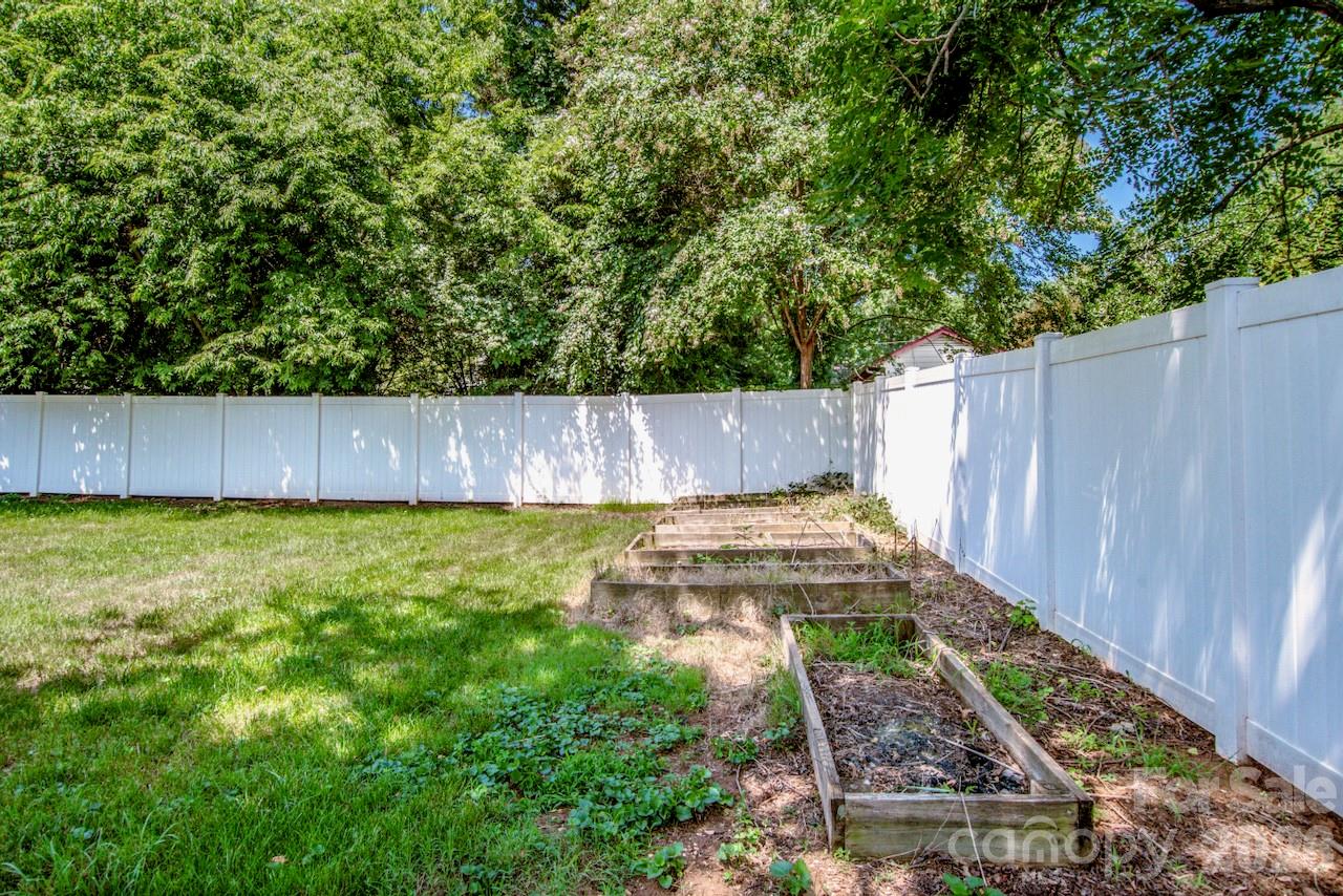 921 Argyle Court — Statesville