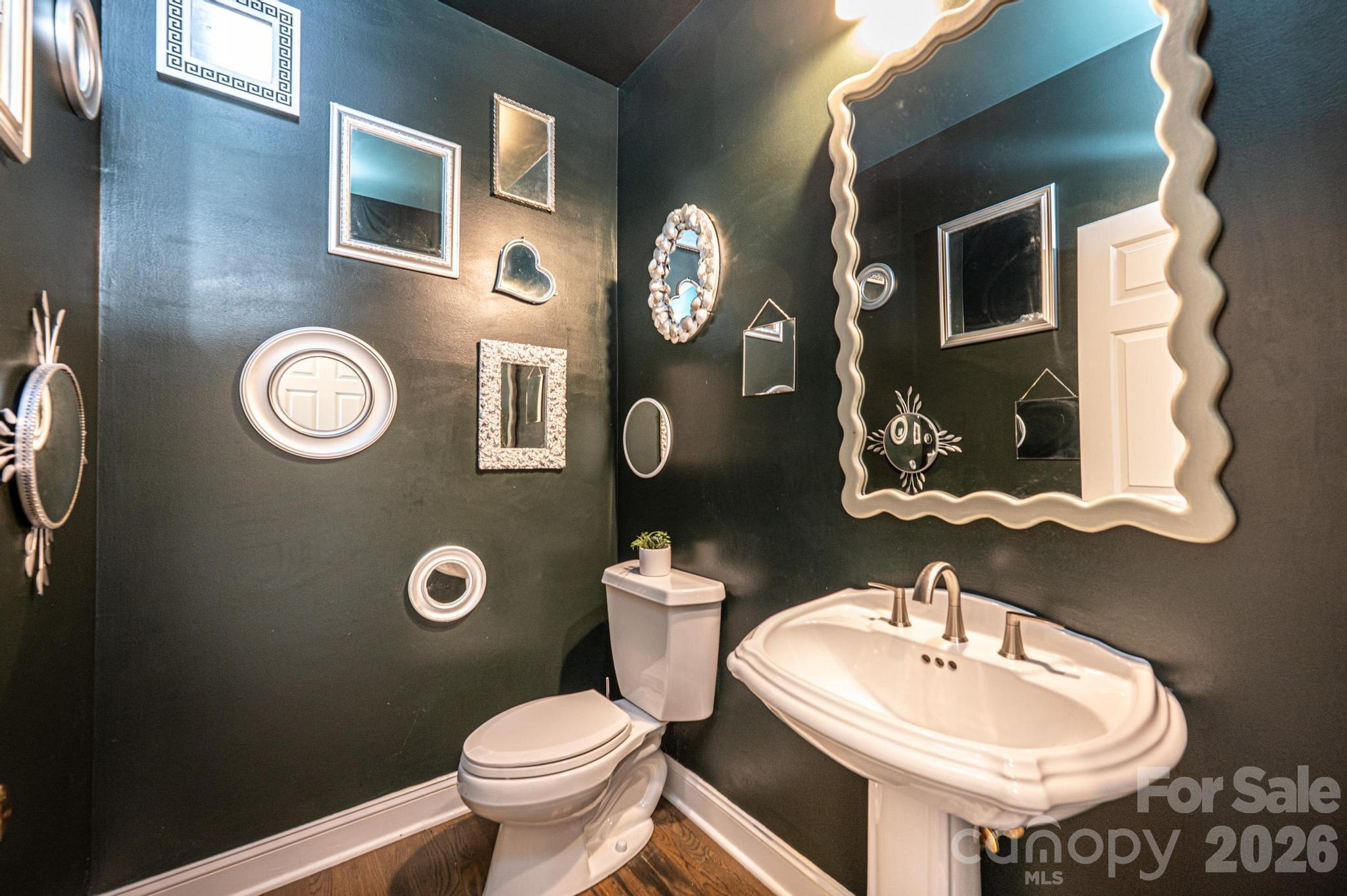 4215 3rd Street NW — Hickory