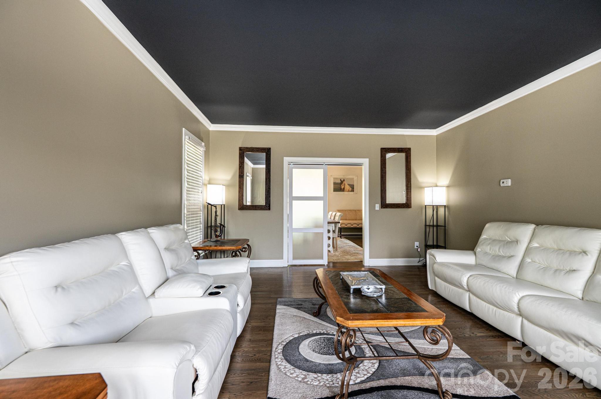 4215 3rd Street NW — Hickory